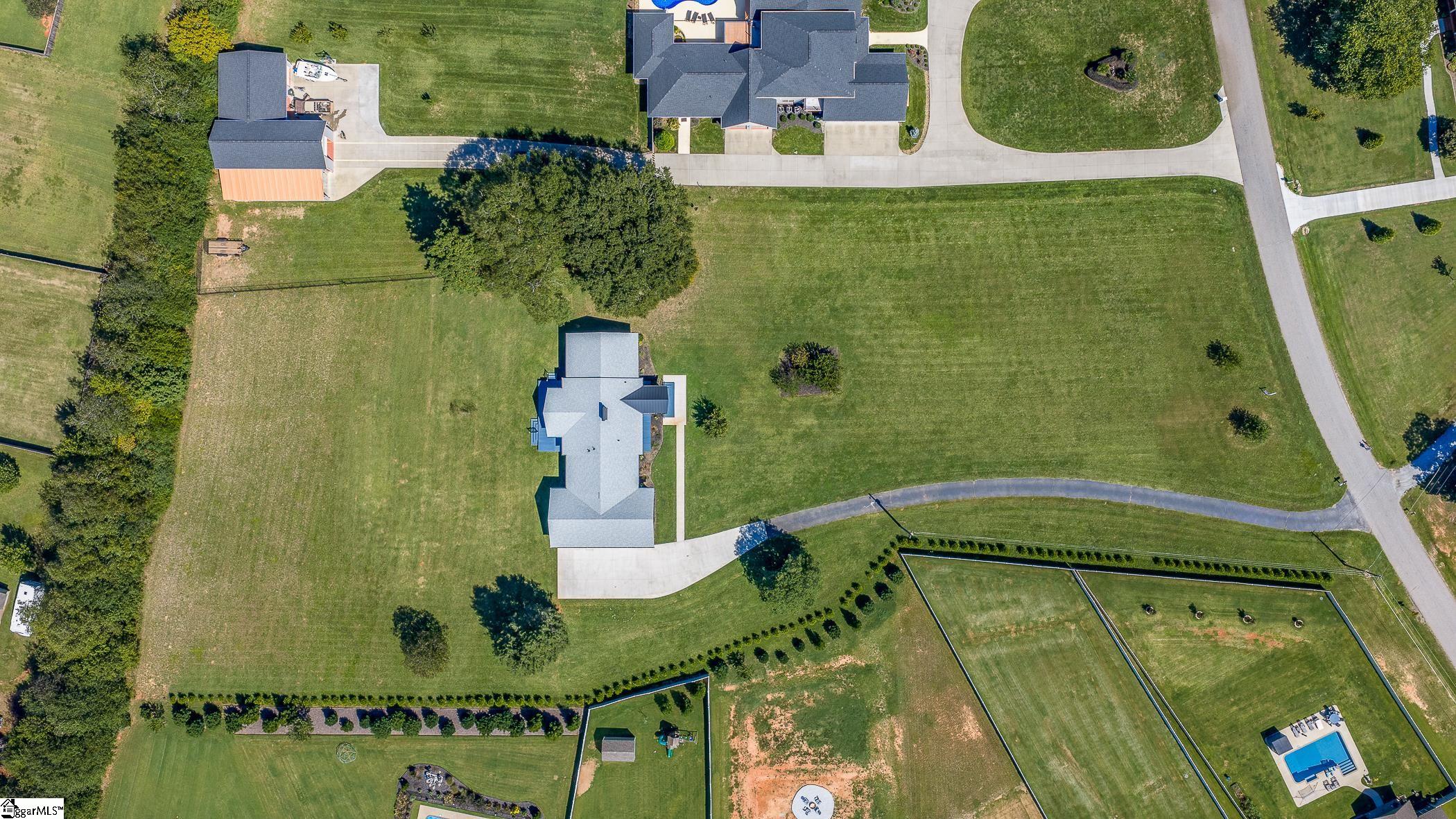 305 Waters Road Property Photo 45