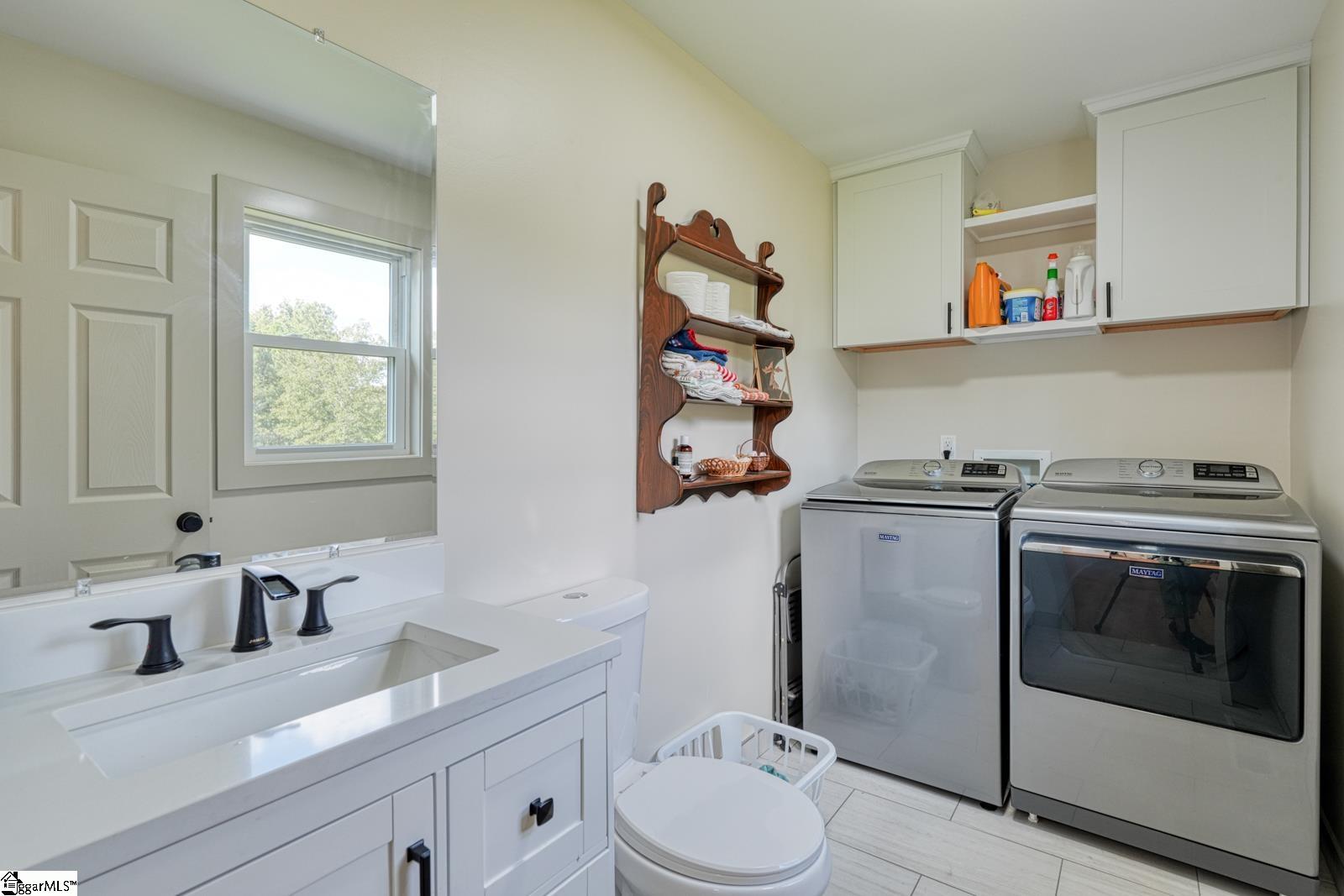 406 Creekside Drive Property Photo 12