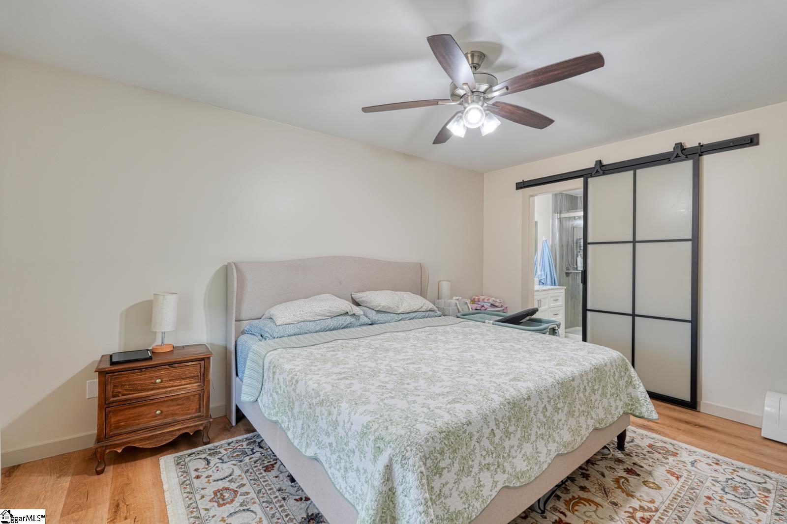 406 Creekside Drive Property Photo 13