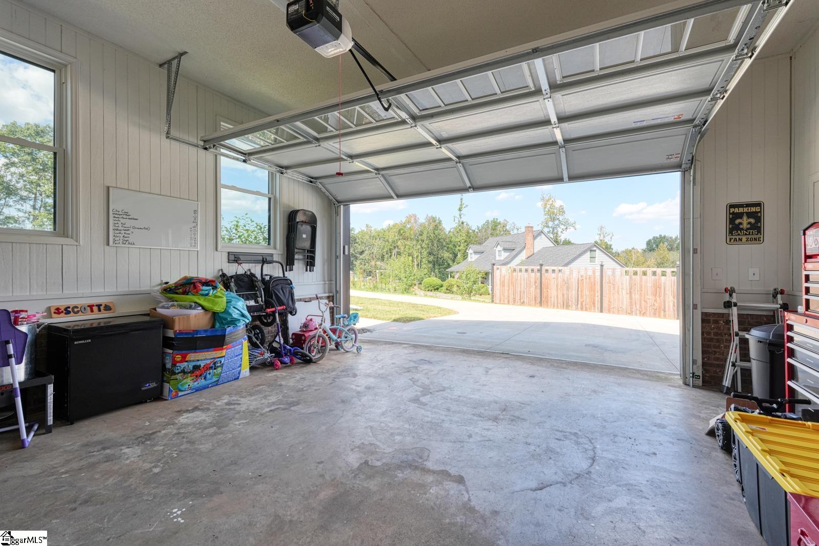 406 Creekside Drive Property Photo 32