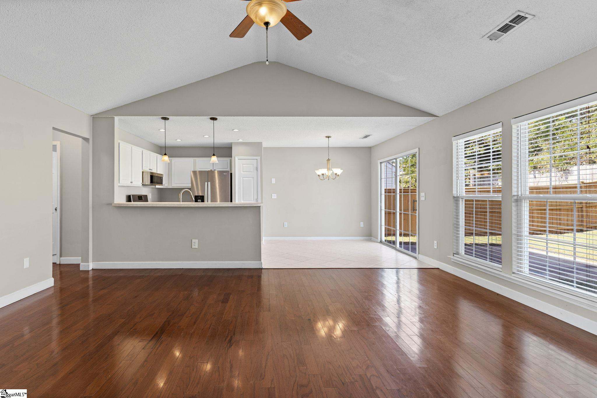 203 Woolridge Way Property Photo 2