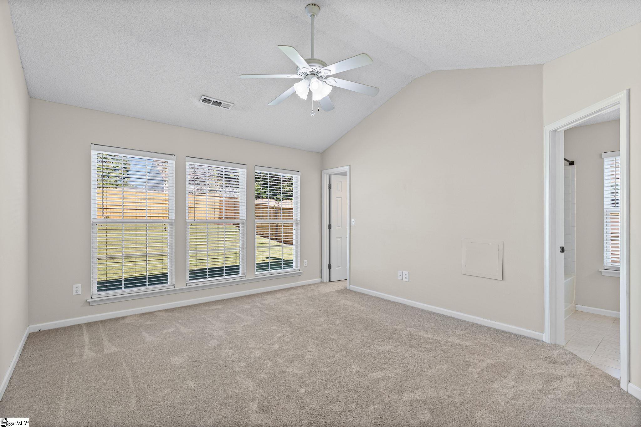 203 Woolridge Way Property Photo 4