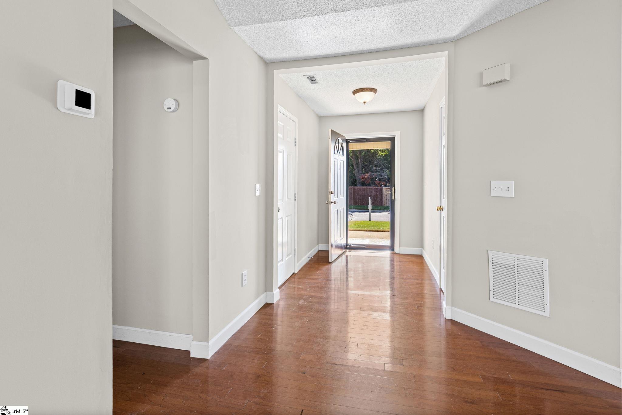 203 Woolridge Way Property Photo 7
