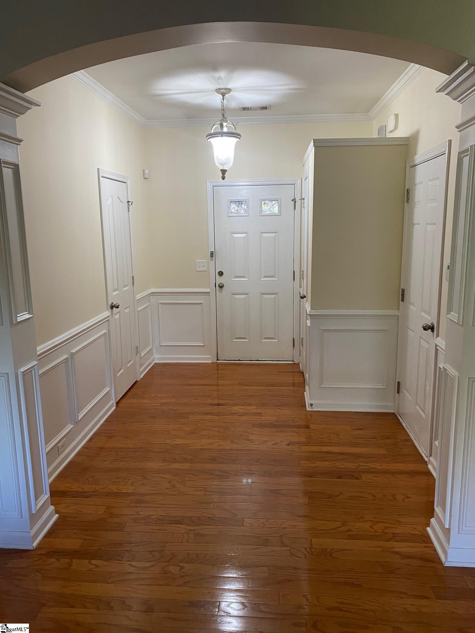 206 Knoll Ridge Drive Property Photo 6