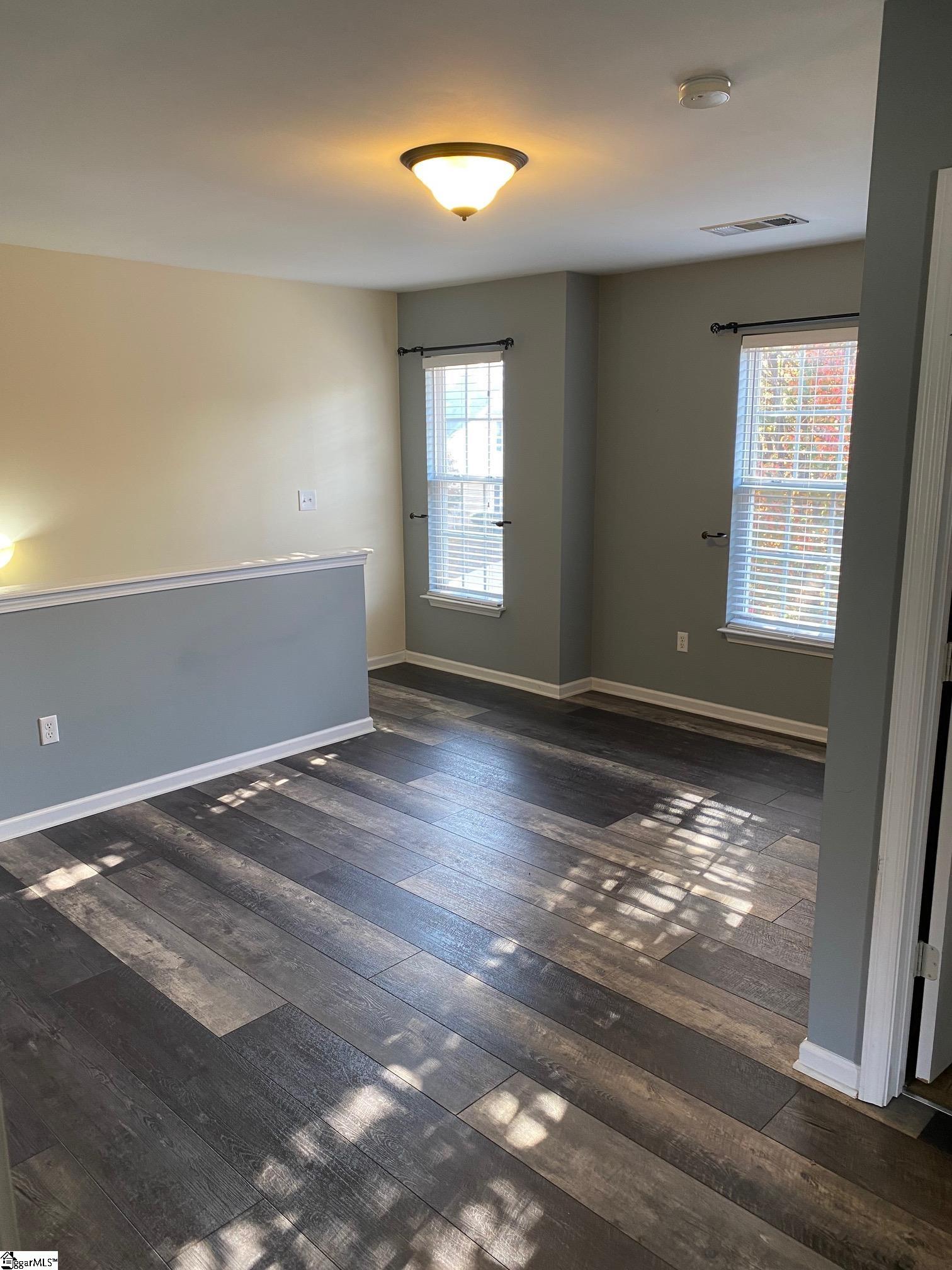 206 Knoll Ridge Drive Property Photo 16
