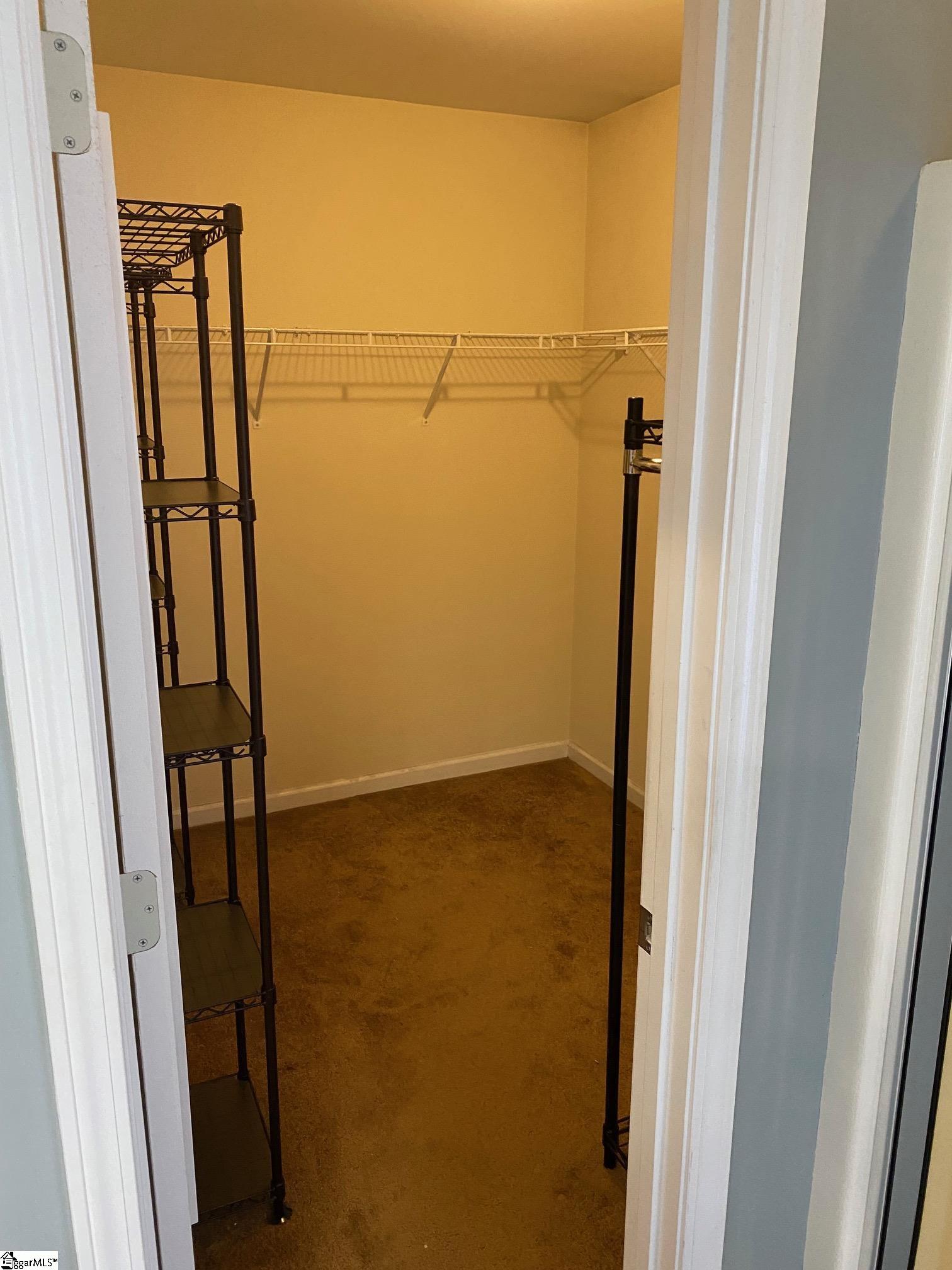 206 Knoll Ridge Drive Property Photo 25