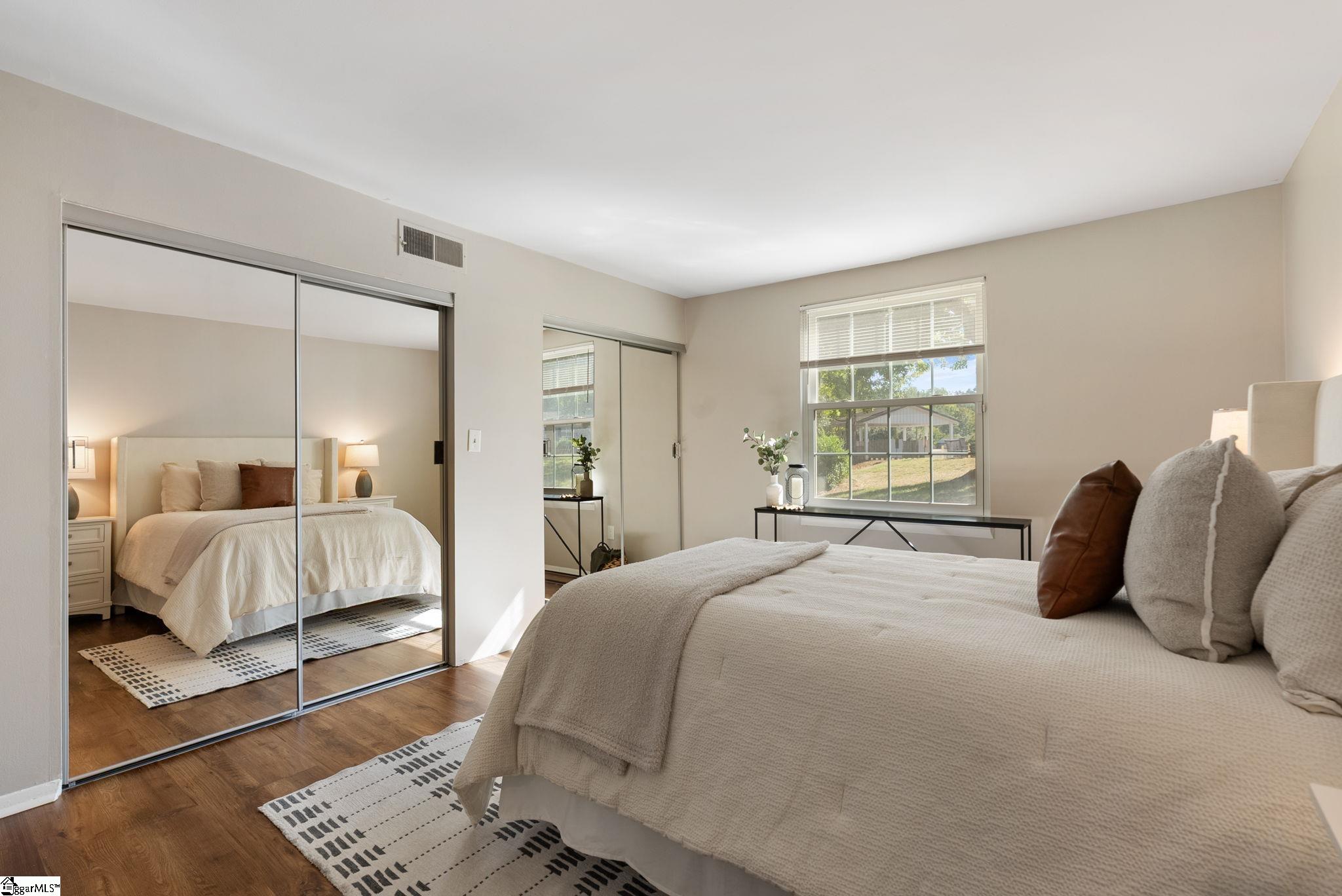 925 Cleveland Street Property Photo 21