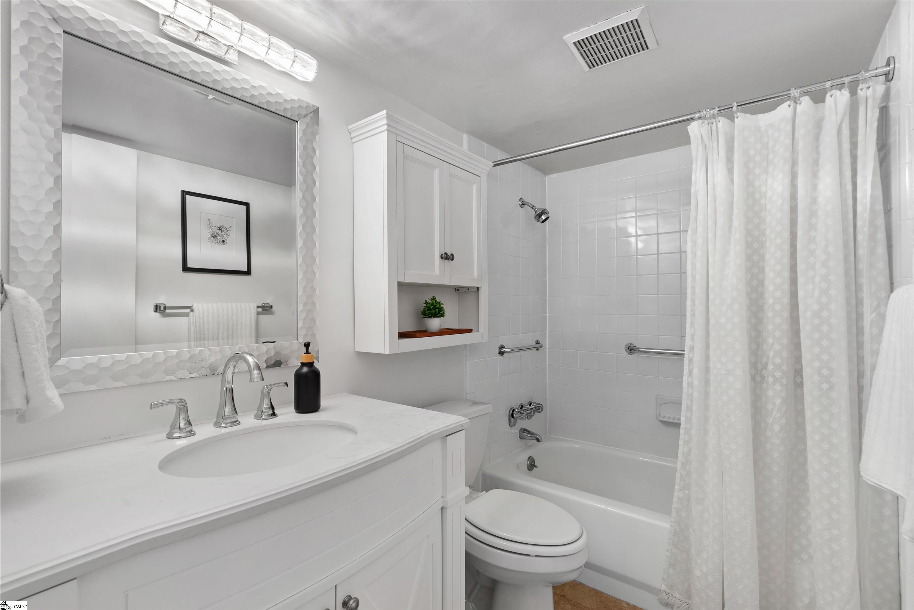 925 Cleveland Street Property Photo 24