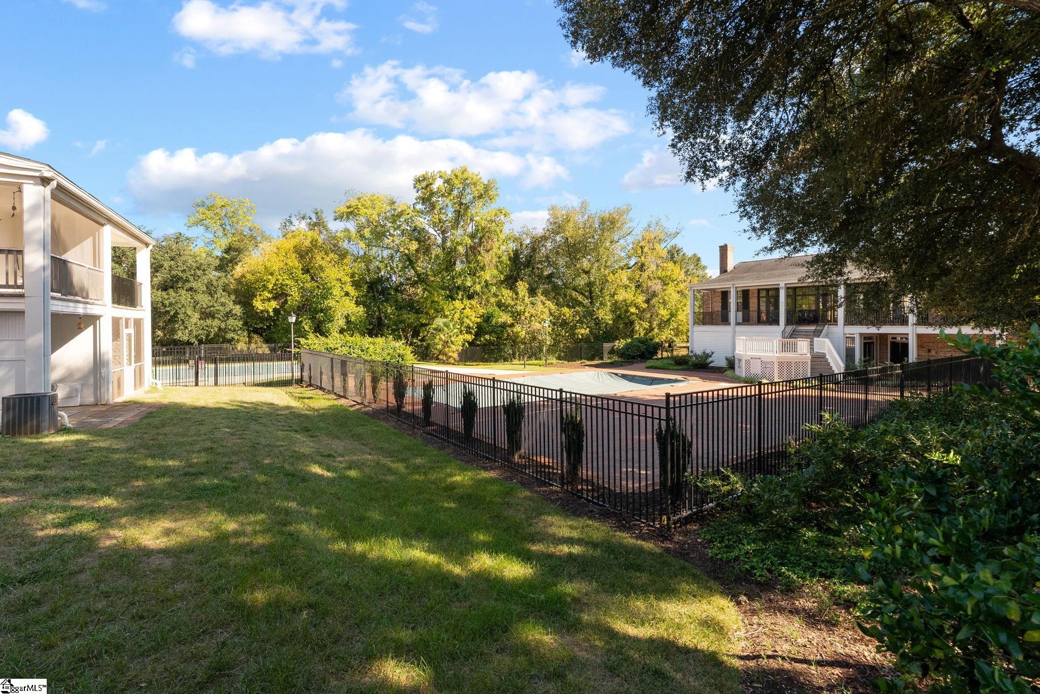 925 Cleveland Street Property Photo 33