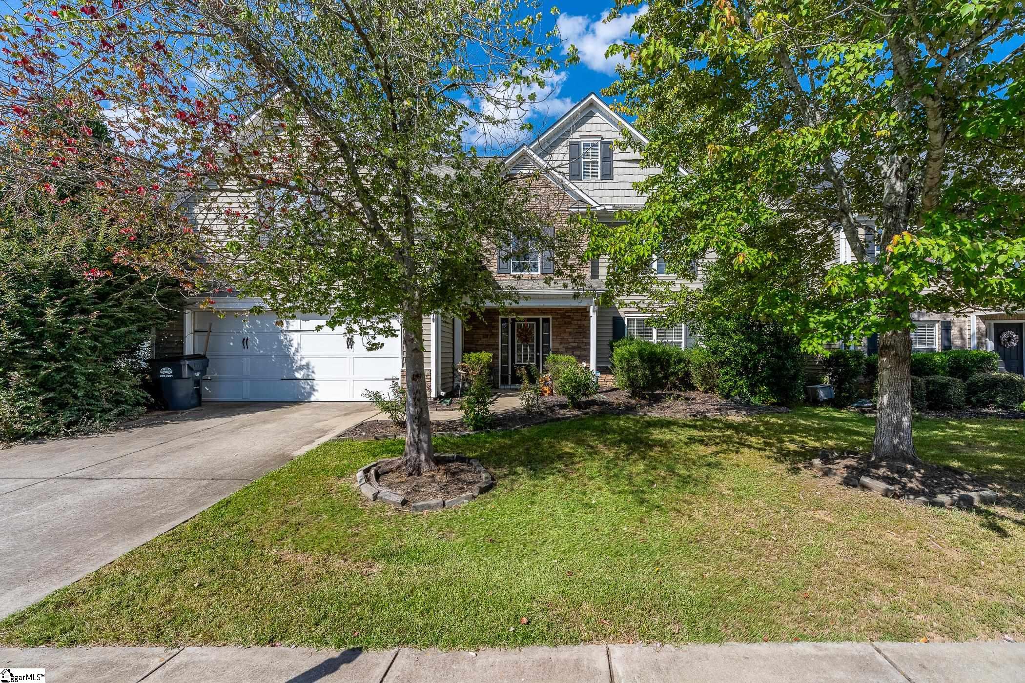 110 Ashington Drive Property Photo 3