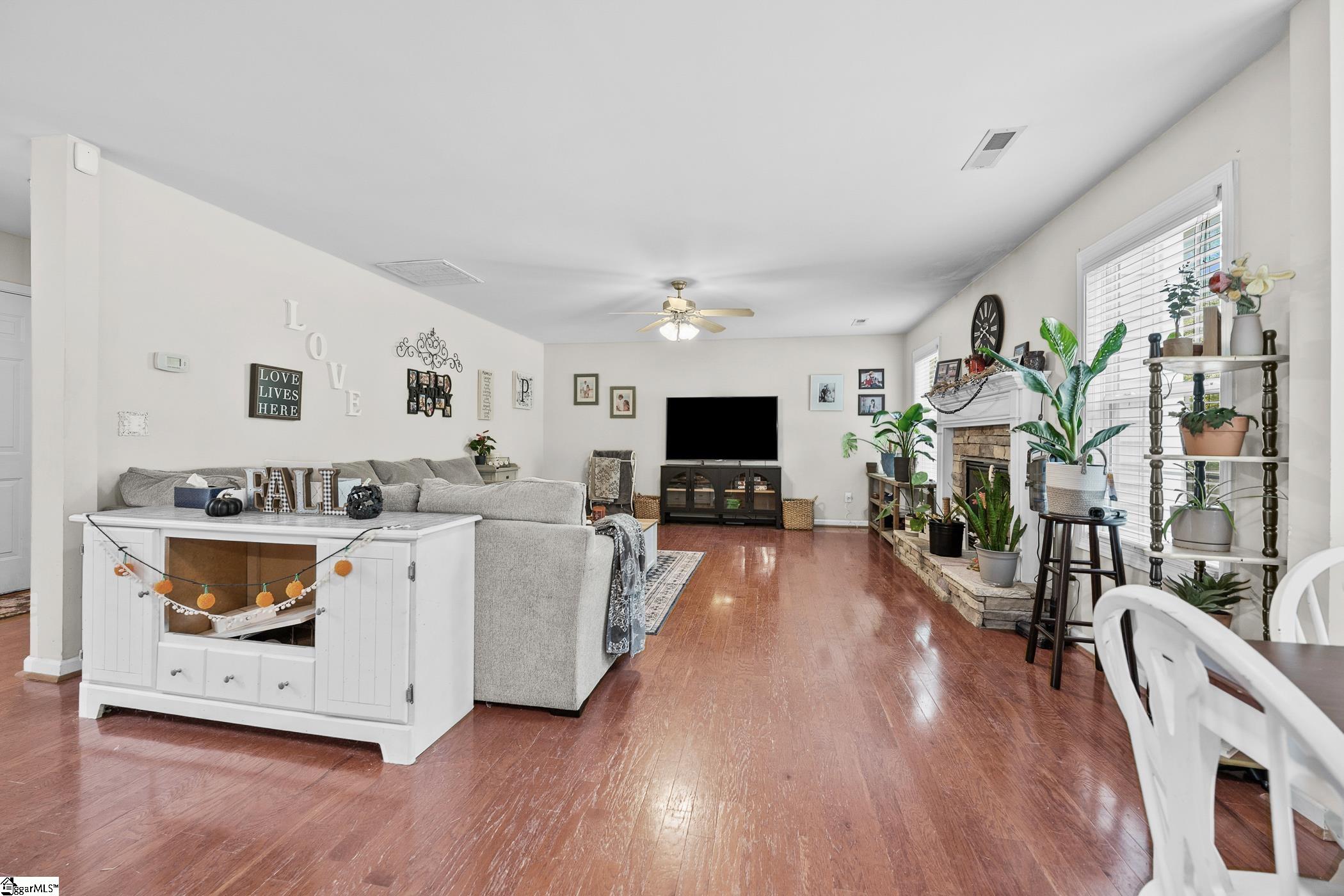 110 Ashington Drive Property Photo 13