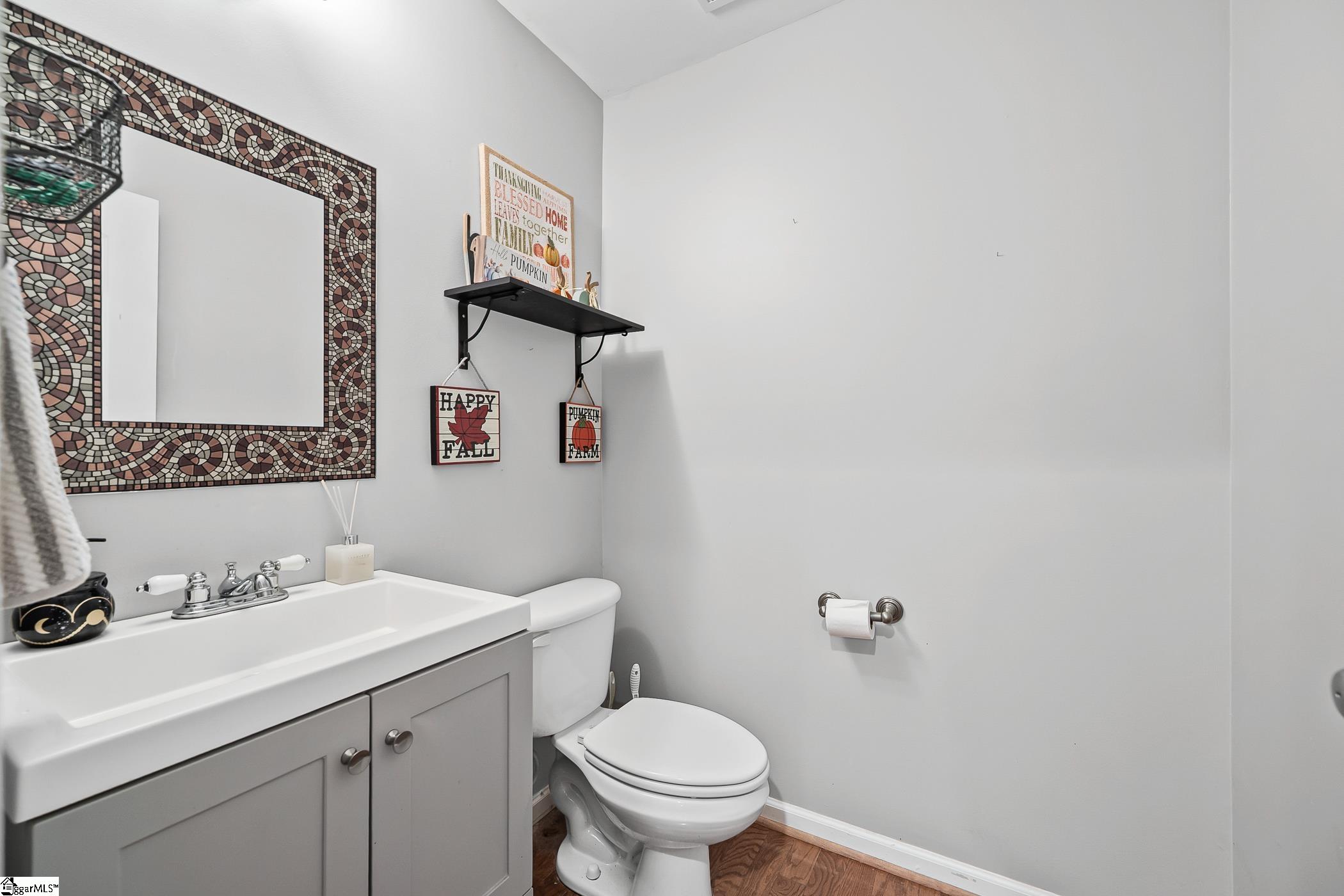 110 Ashington Drive Property Photo 17