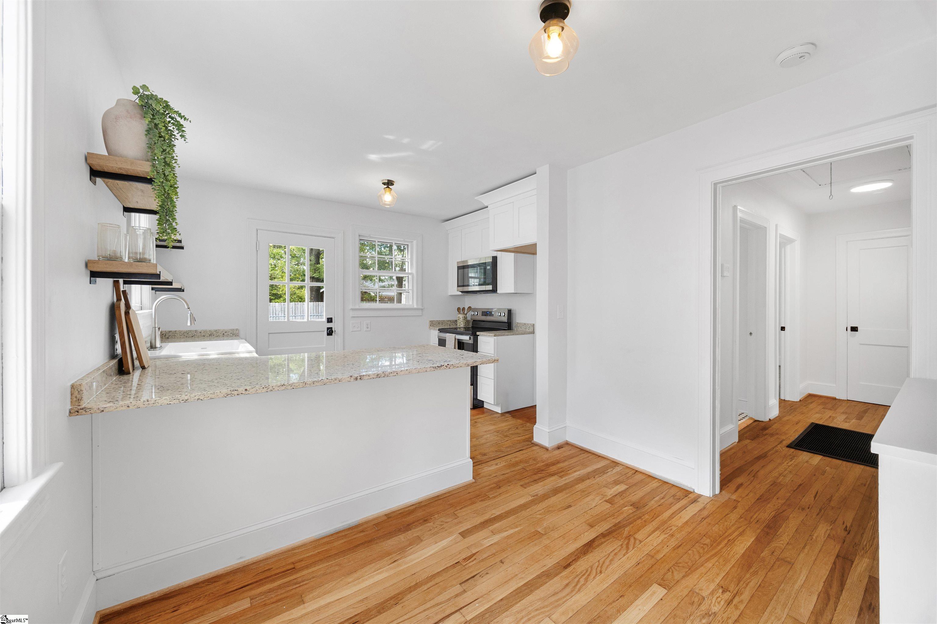 14 Tabor Street Property Photo 9