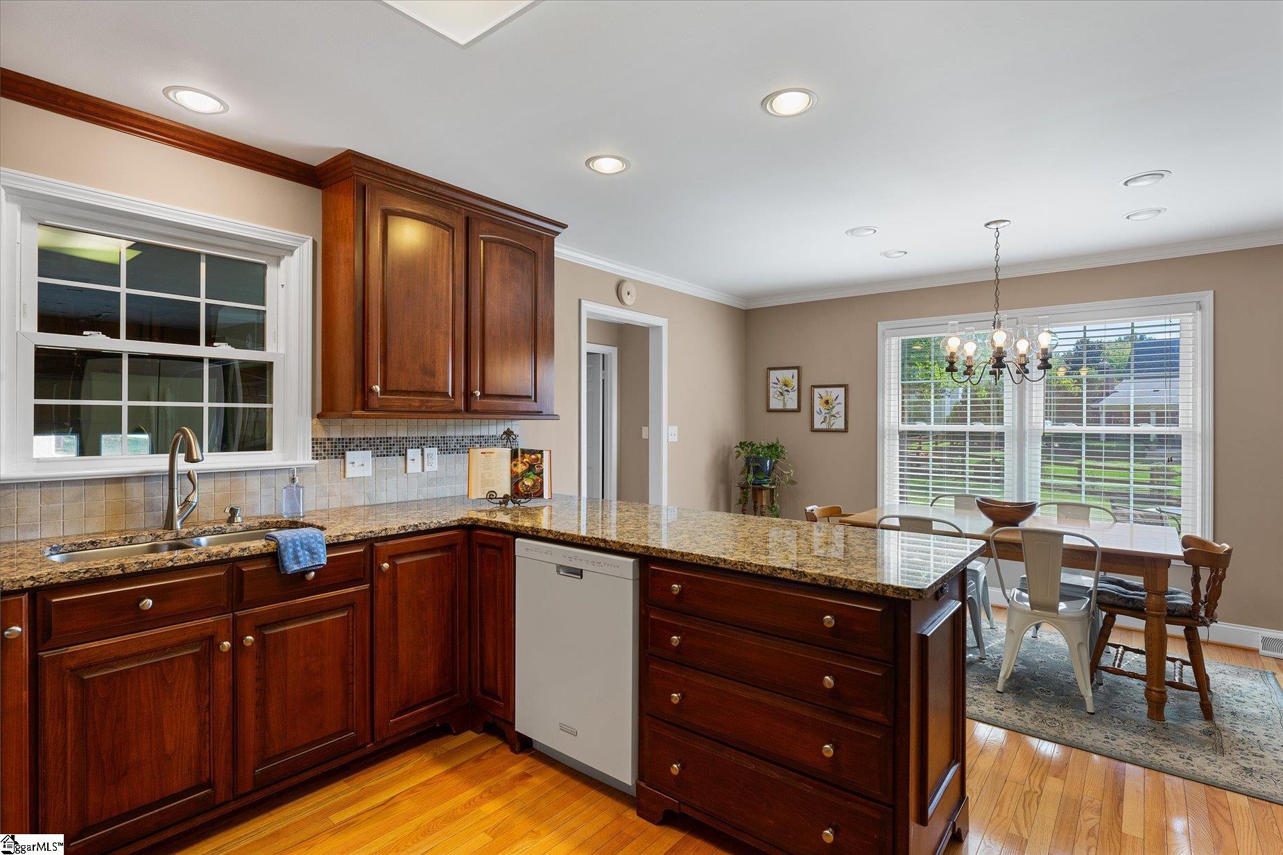 109 Silver Creek Court Property Photo 8