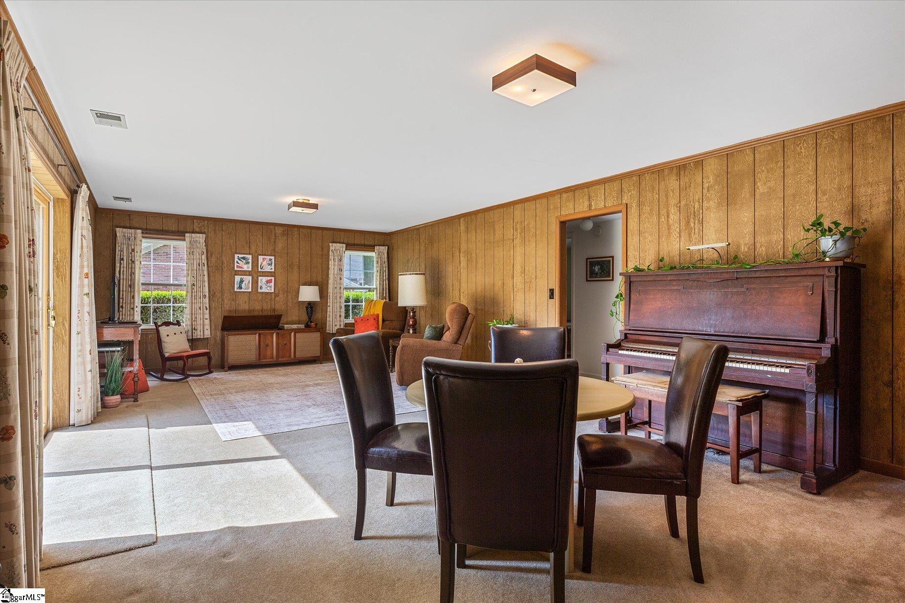 109 Silver Creek Court Property Photo 34