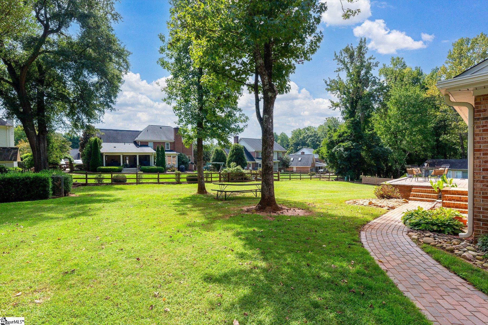 109 Silver Creek Court Property Photo 44
