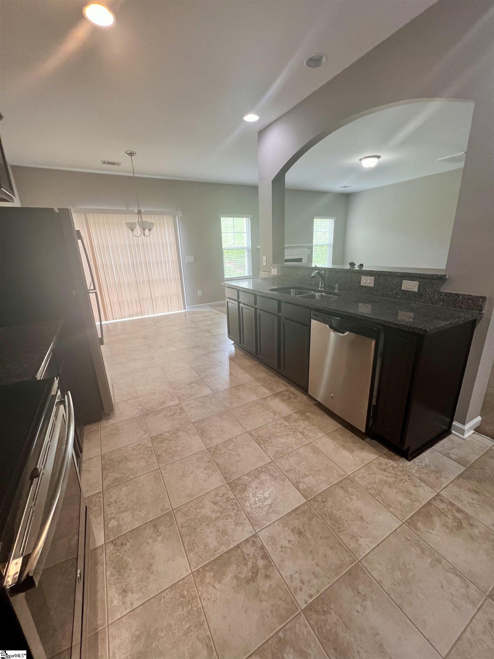 454 Lynnell Way Property Photo 7