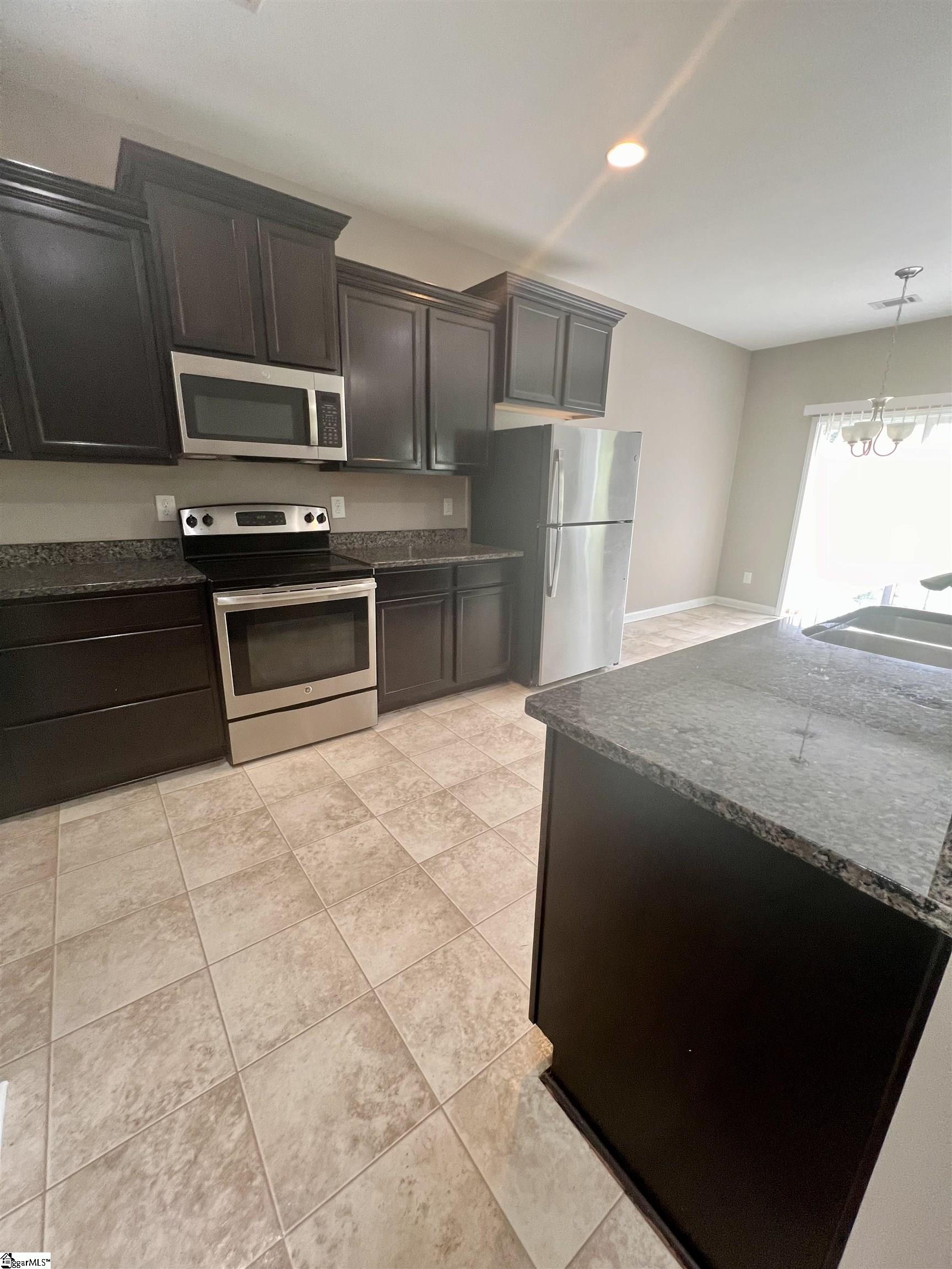 454 Lynnell Way Property Photo 8