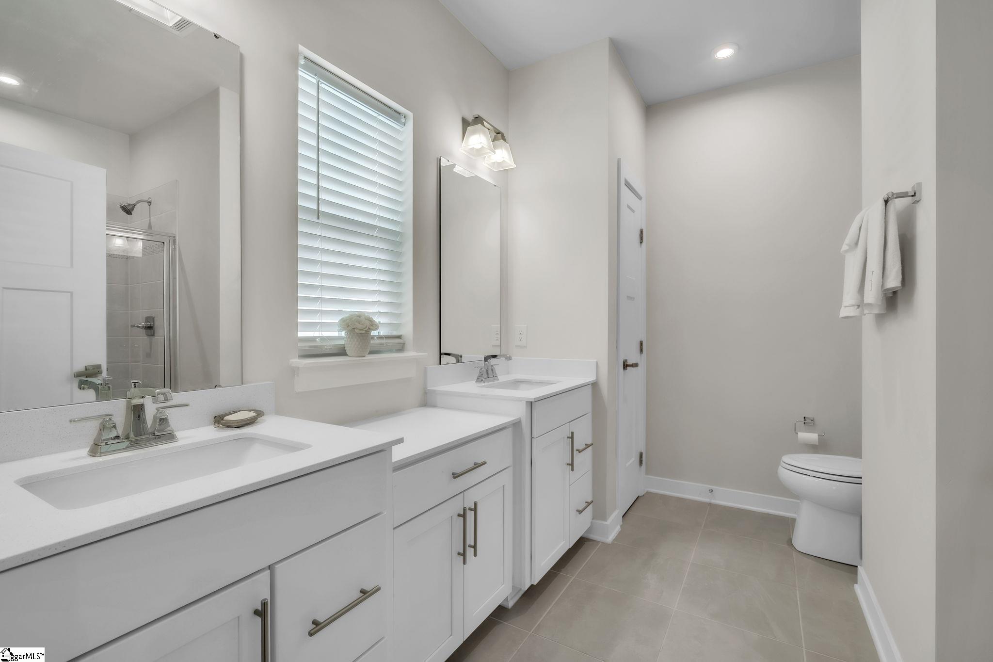 115 Dunroyal Road Property Photo 18