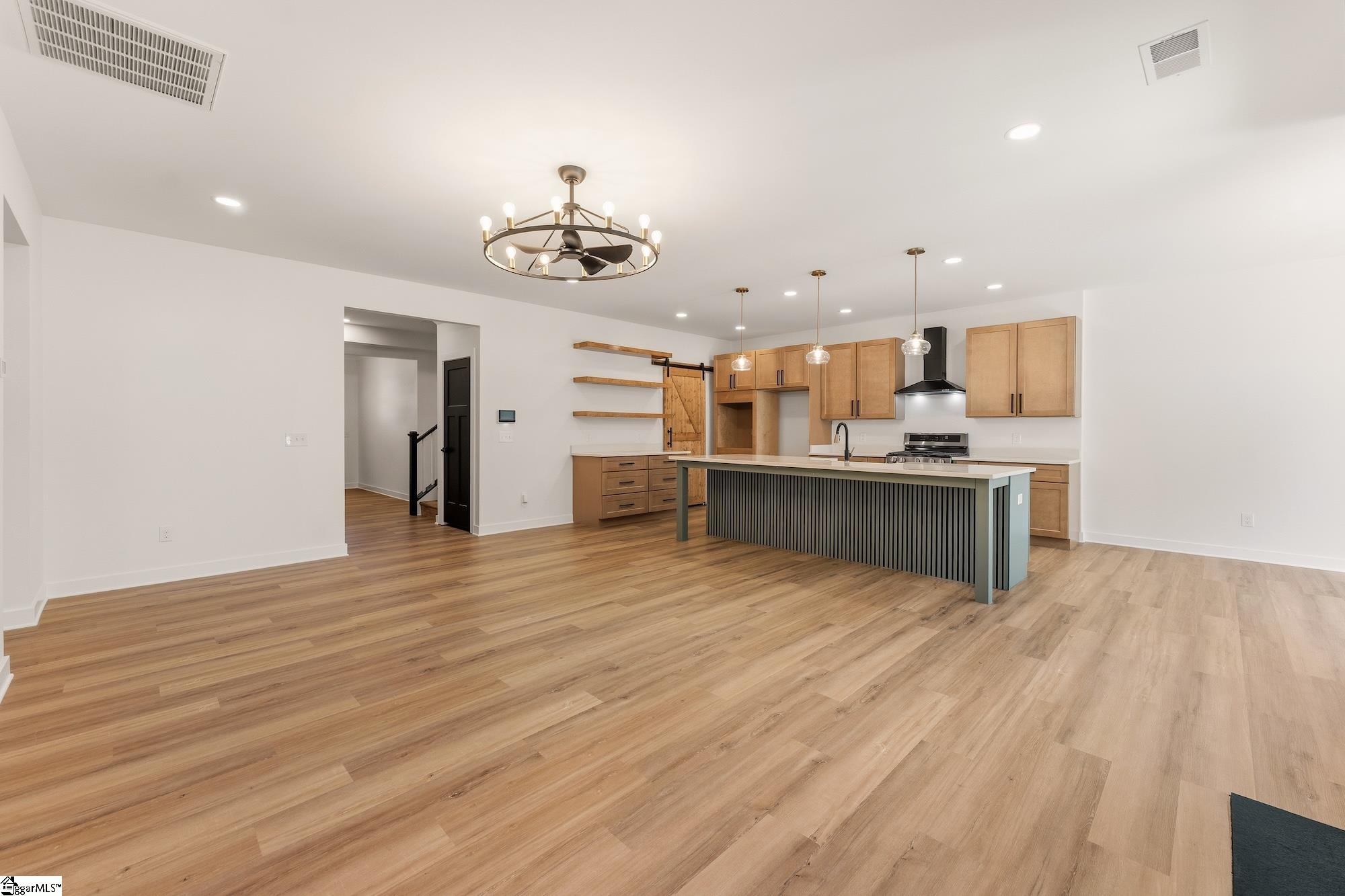 109 Bronson Ridge Property Photo 8