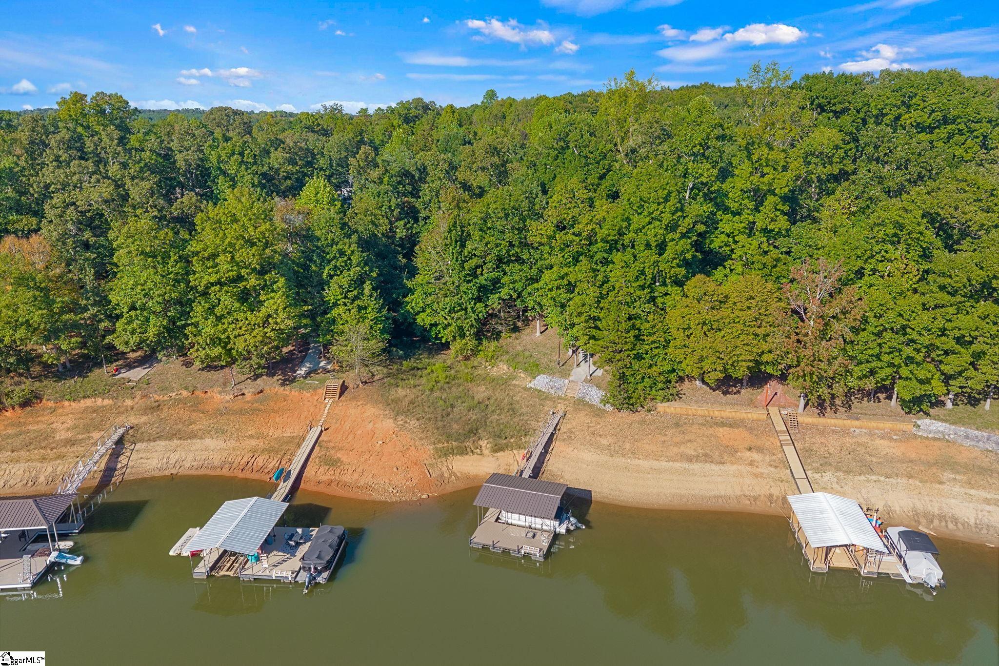 121 Harbor Lane Property Photo 4