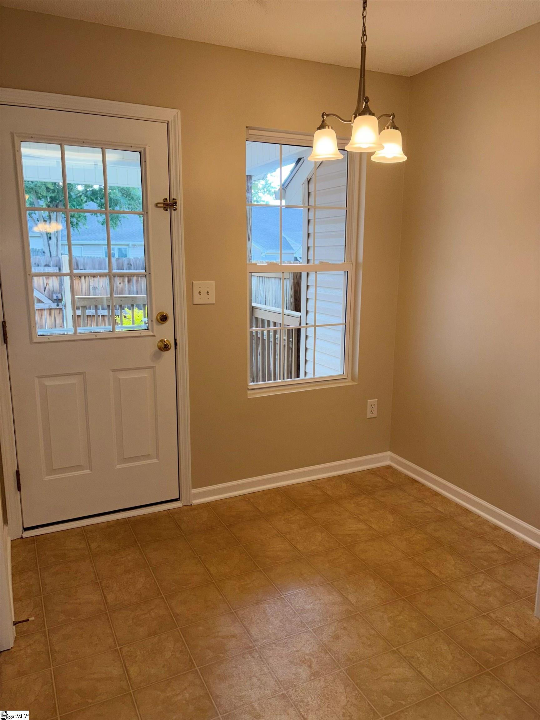 403 Riverside Towne Circle Property Photo 12