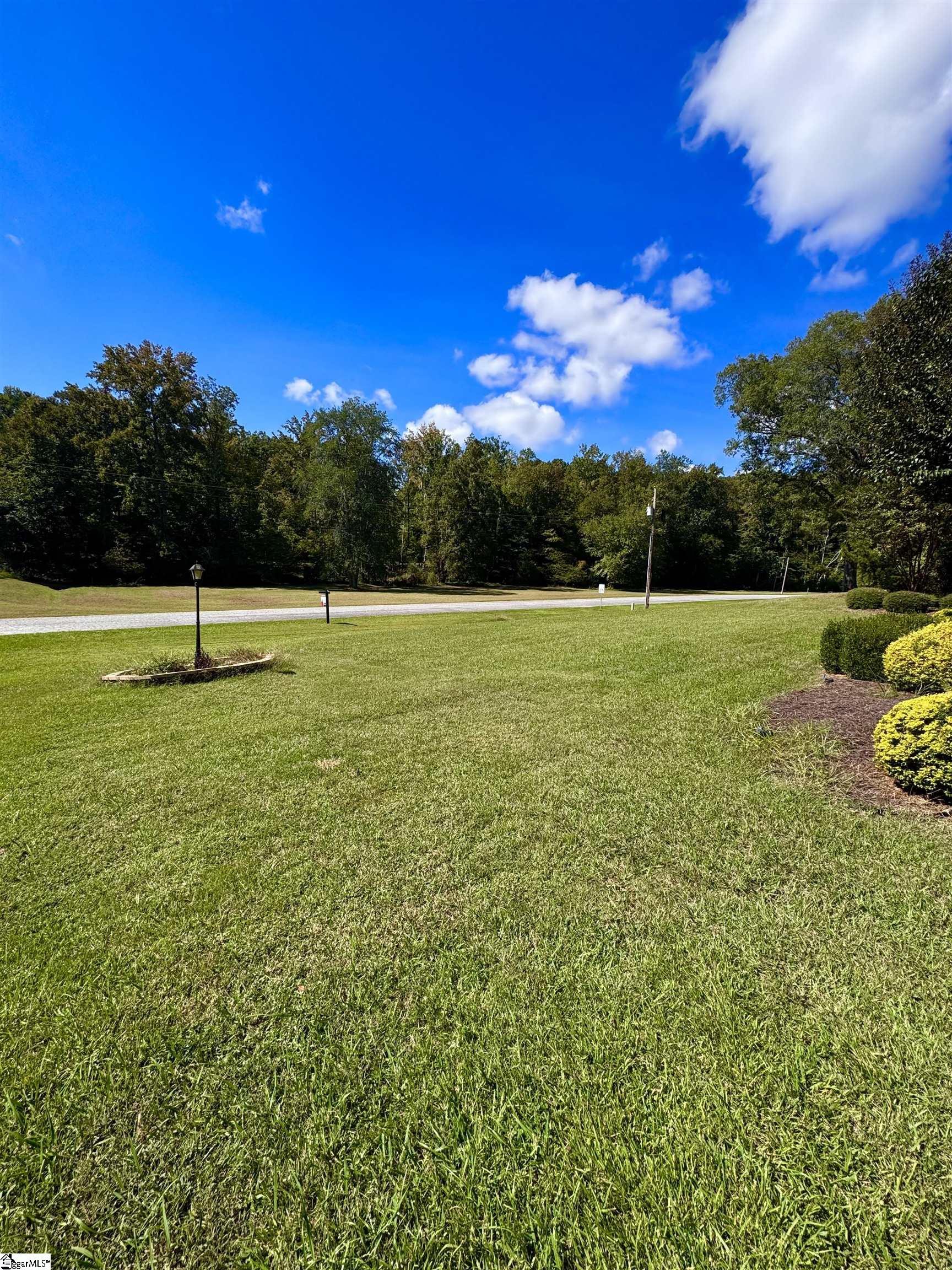 515 Parkview Drive Property Photo 6