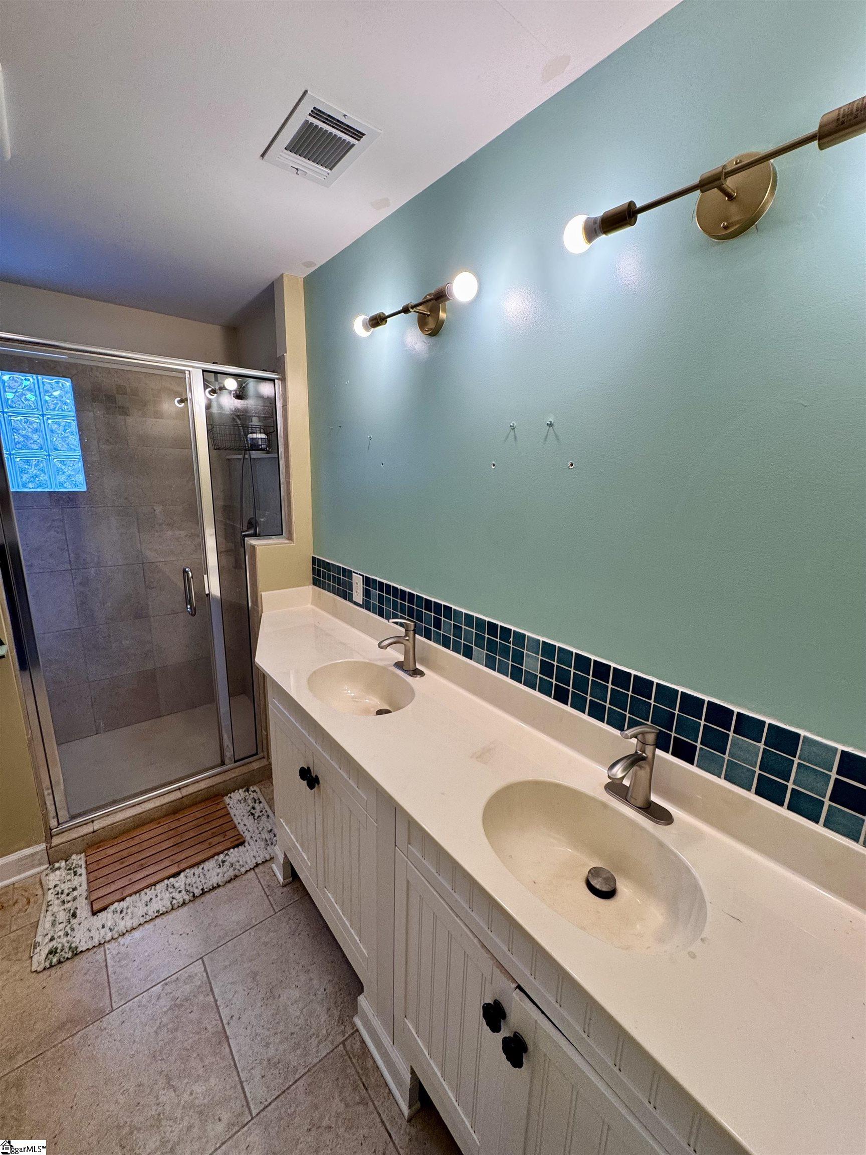 515 Parkview Drive Property Photo 18