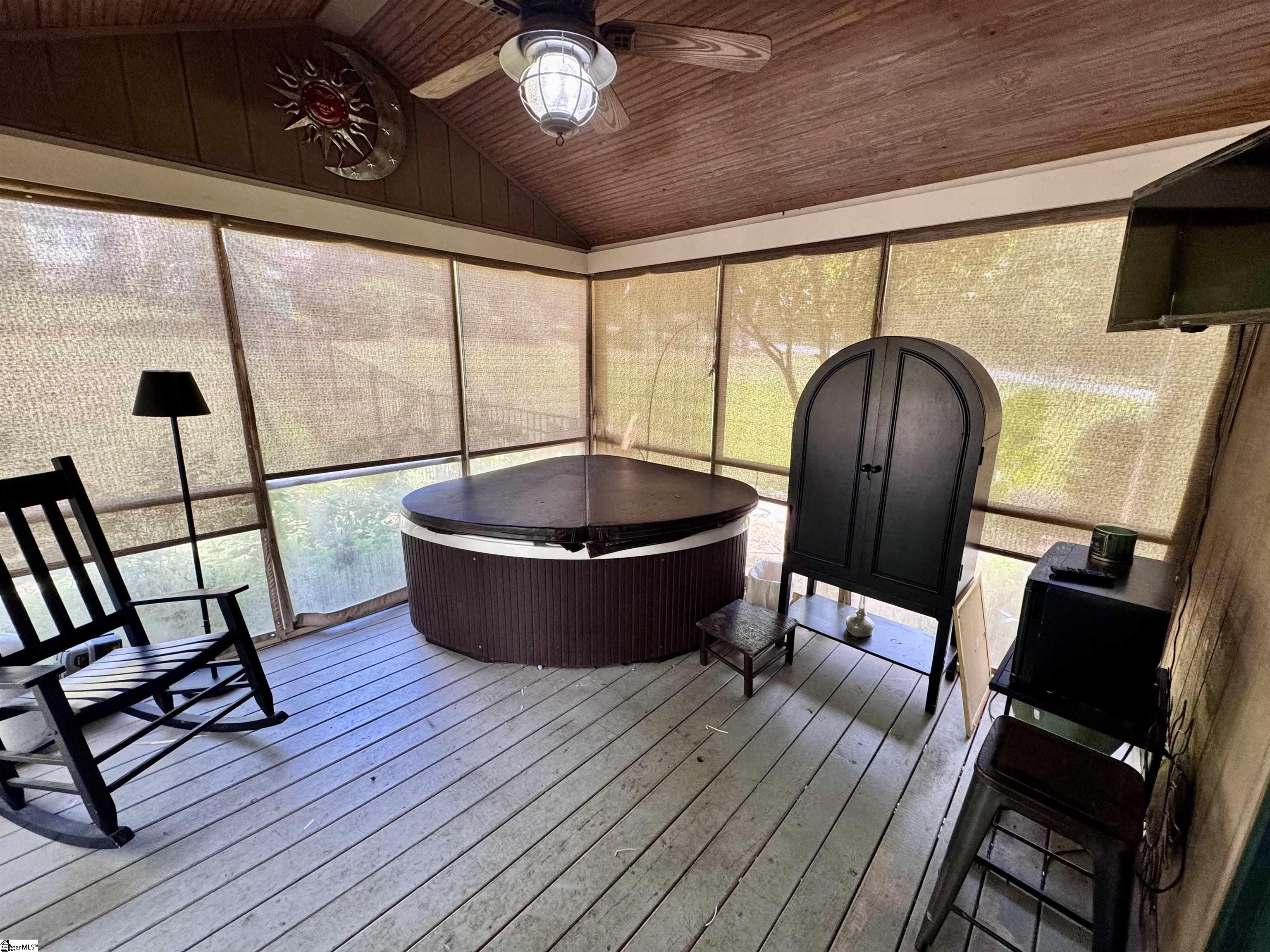515 Parkview Drive Property Photo 19