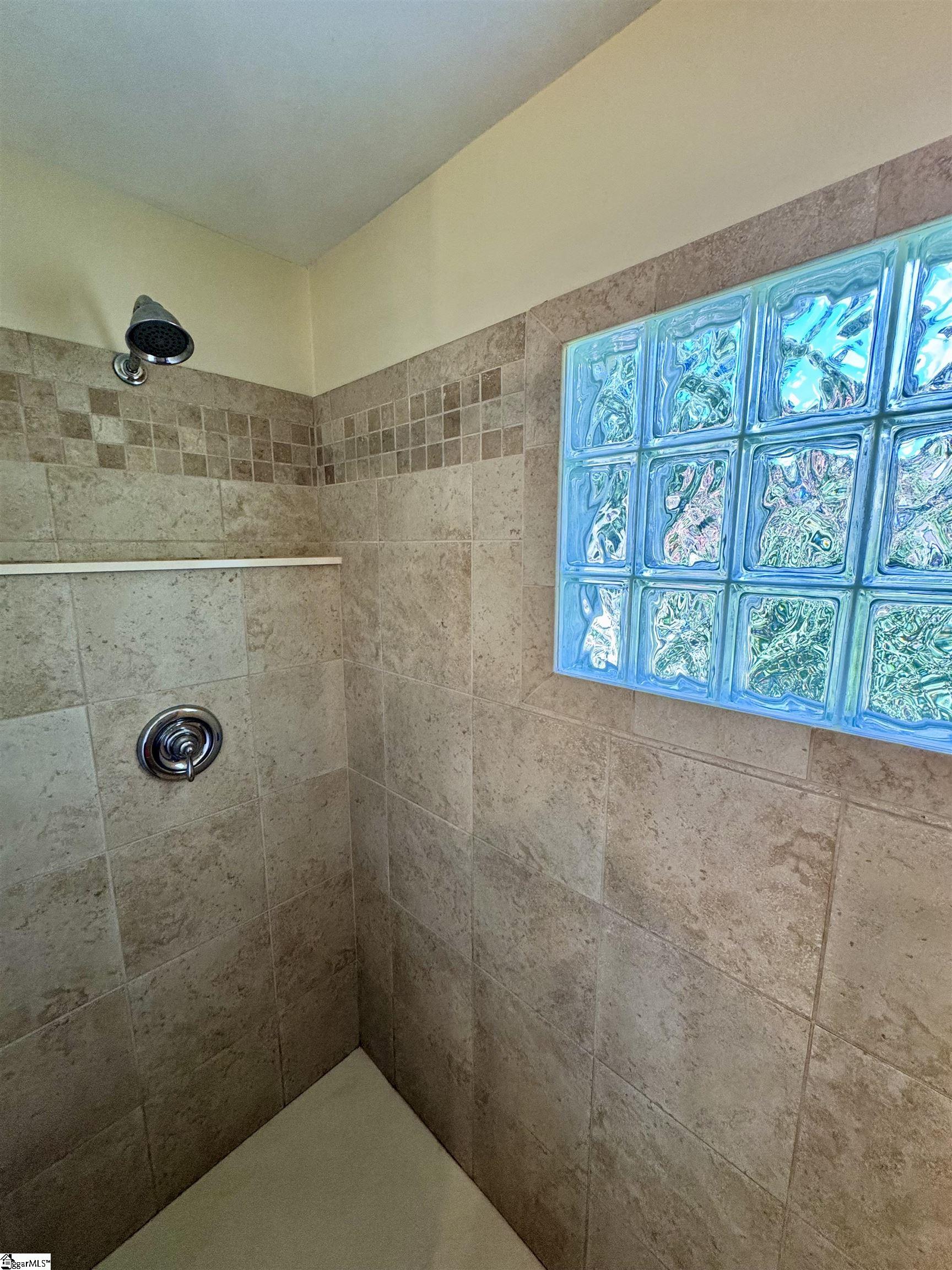 515 Parkview Drive Property Photo 27
