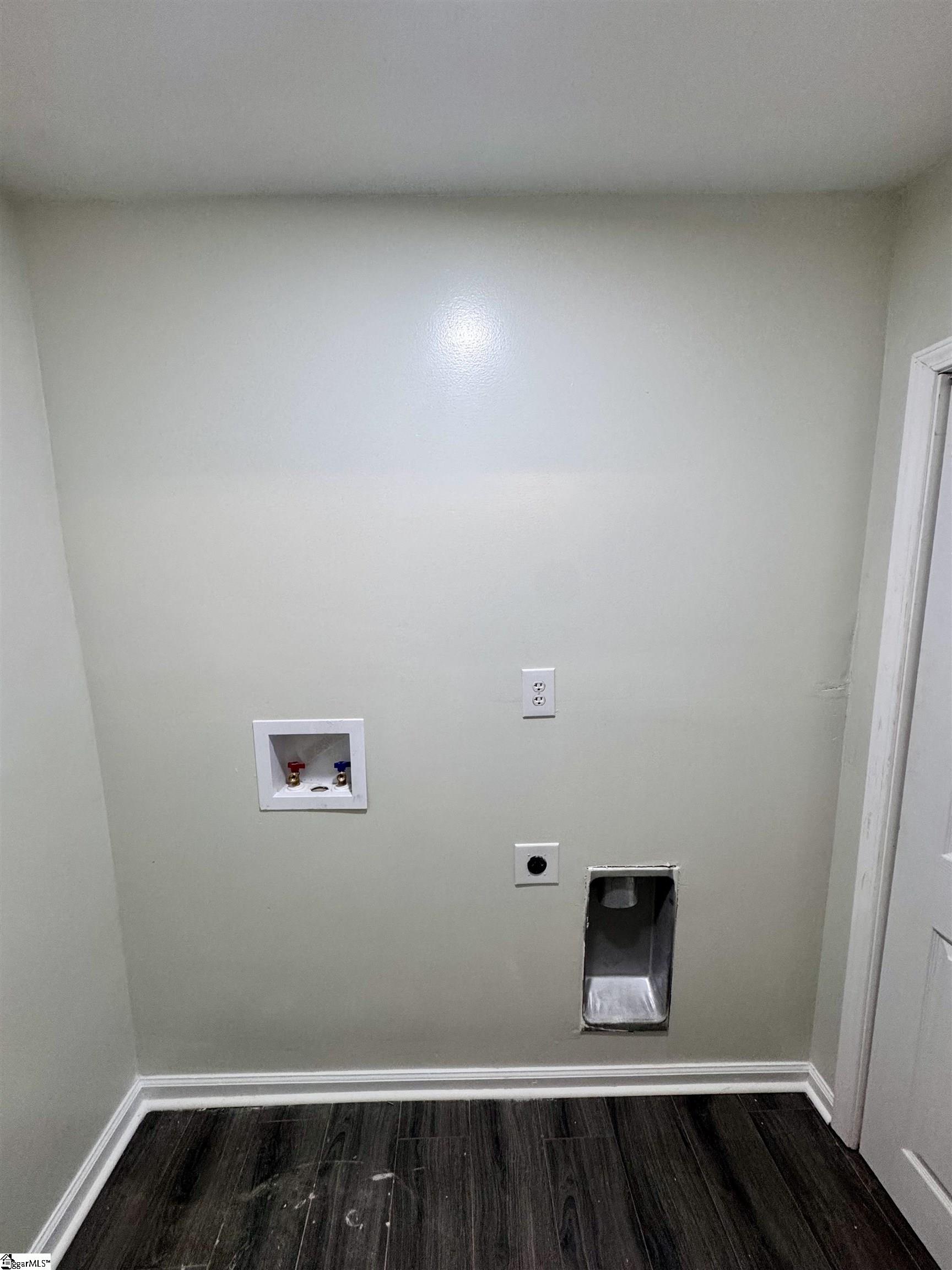 307 Westminster Avenue Property Photo 23
