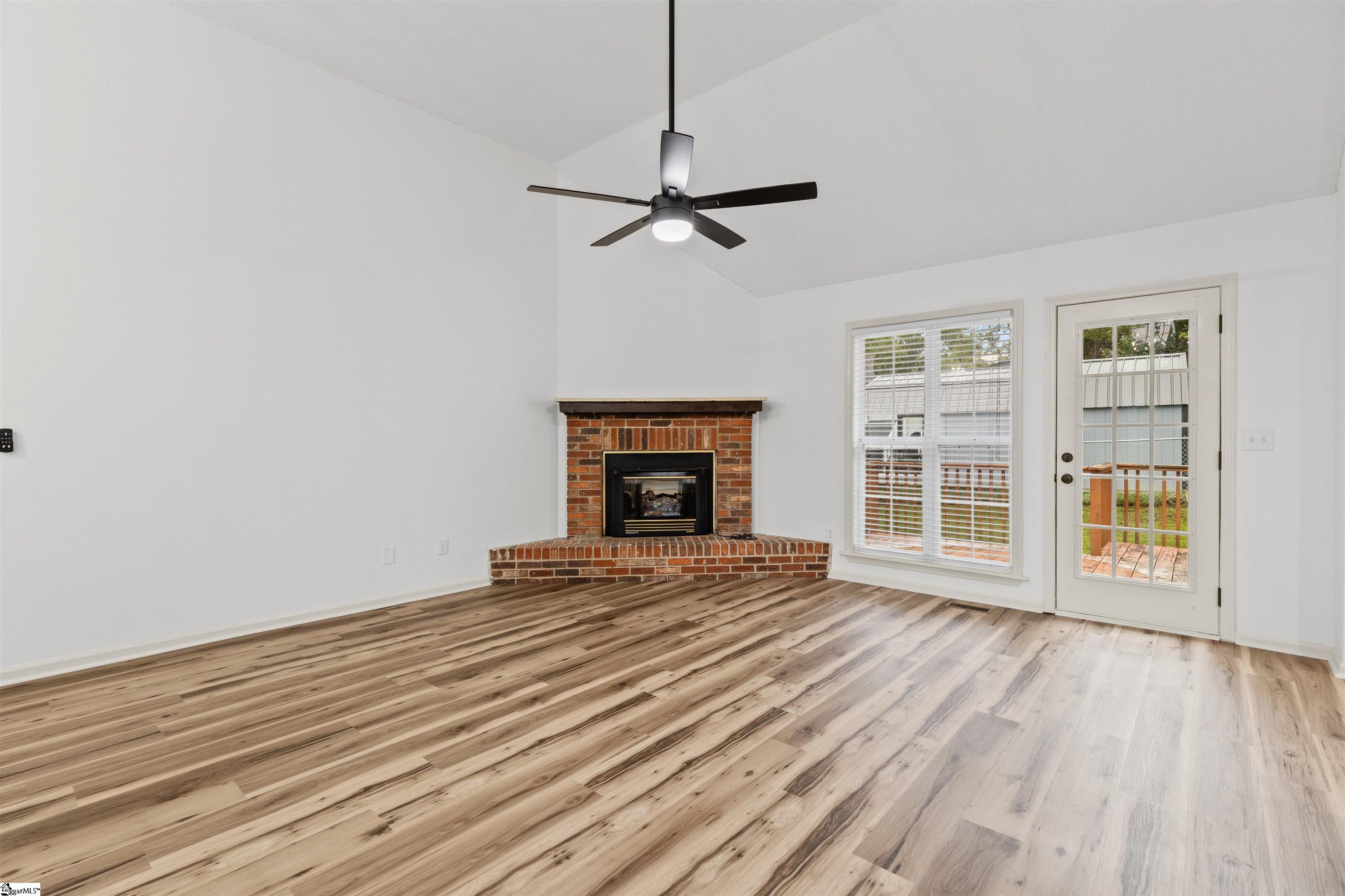 103 Pinebark Lane Property Photo 7