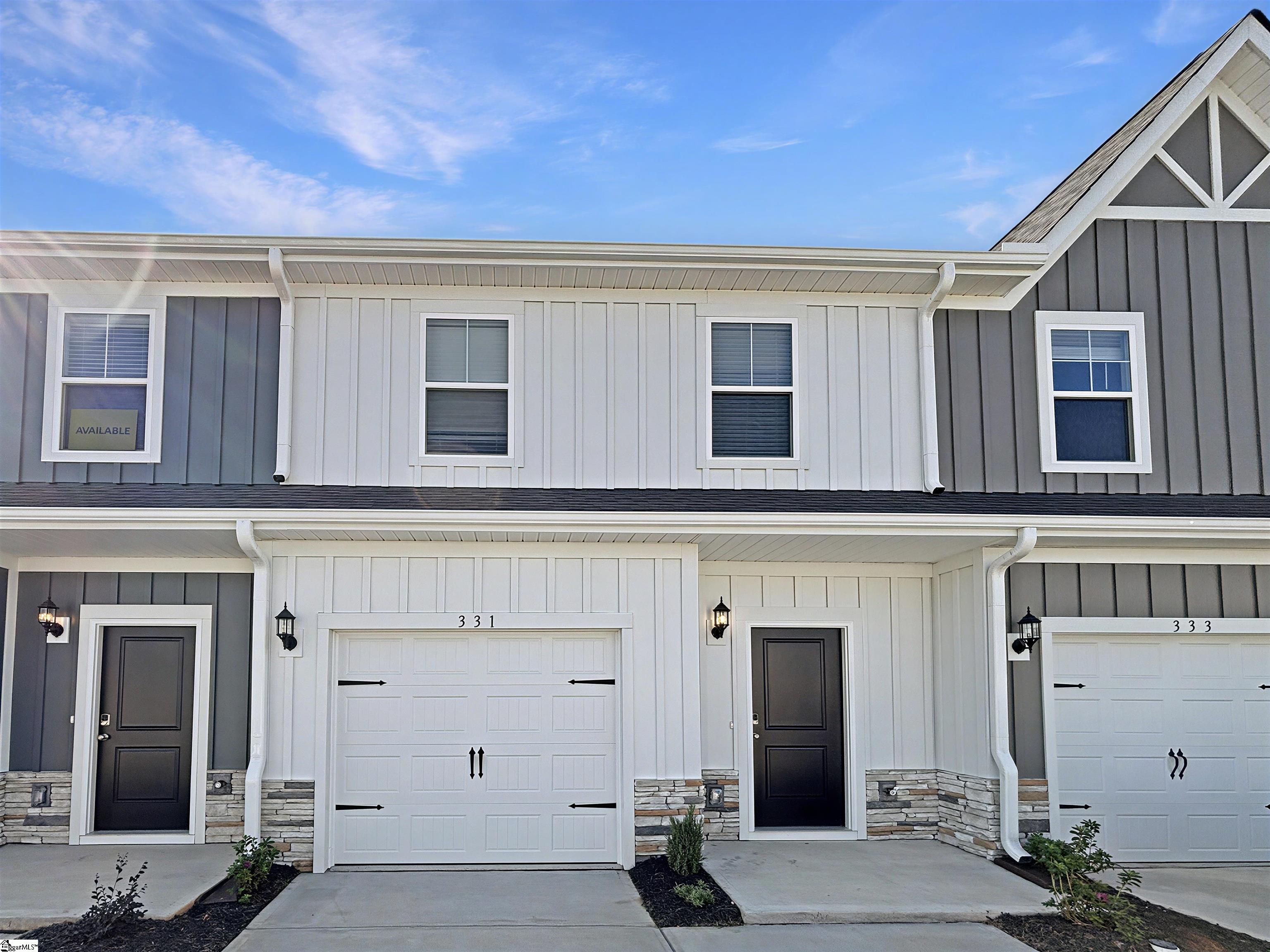 1605649 Property Photo 1