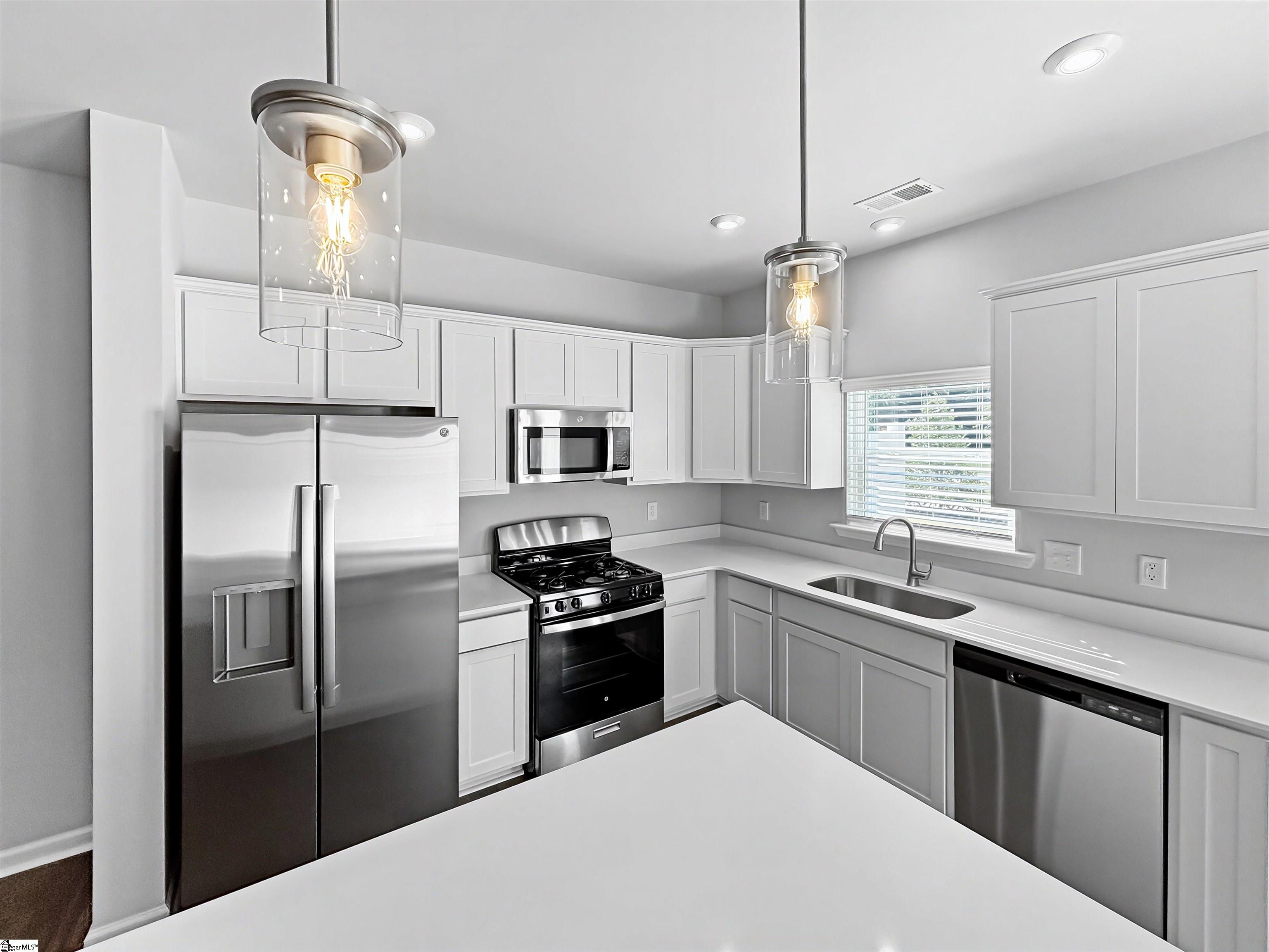 1605649 Property Photo 5