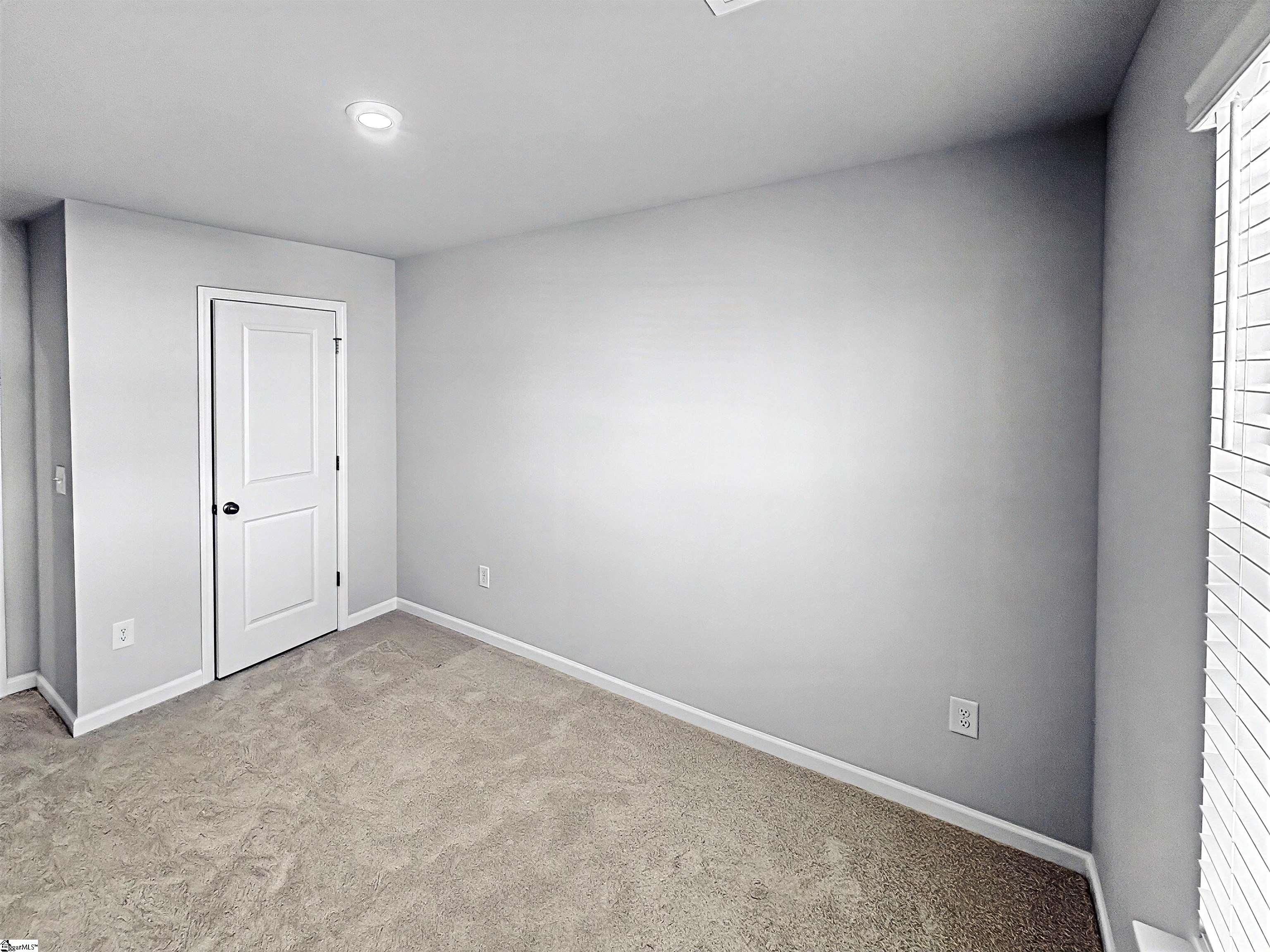 1605649 Property Photo 8