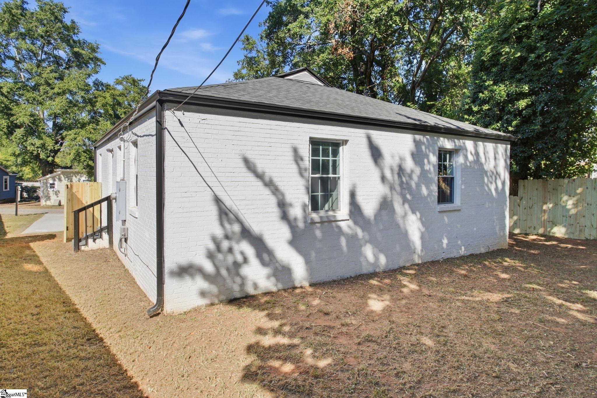 401 Fair Street Property Photo 23