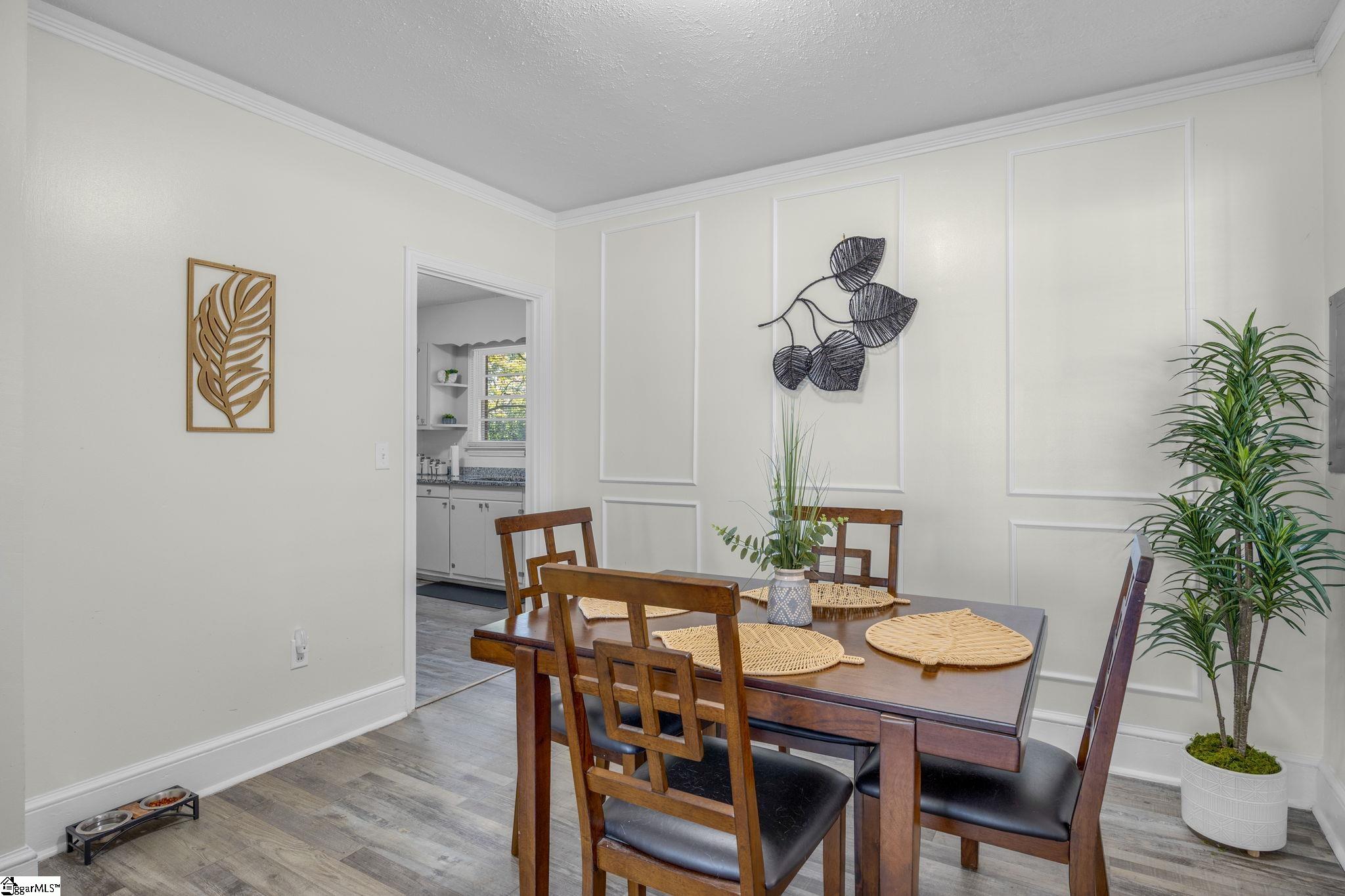 200 Pine Street Property Photo 10