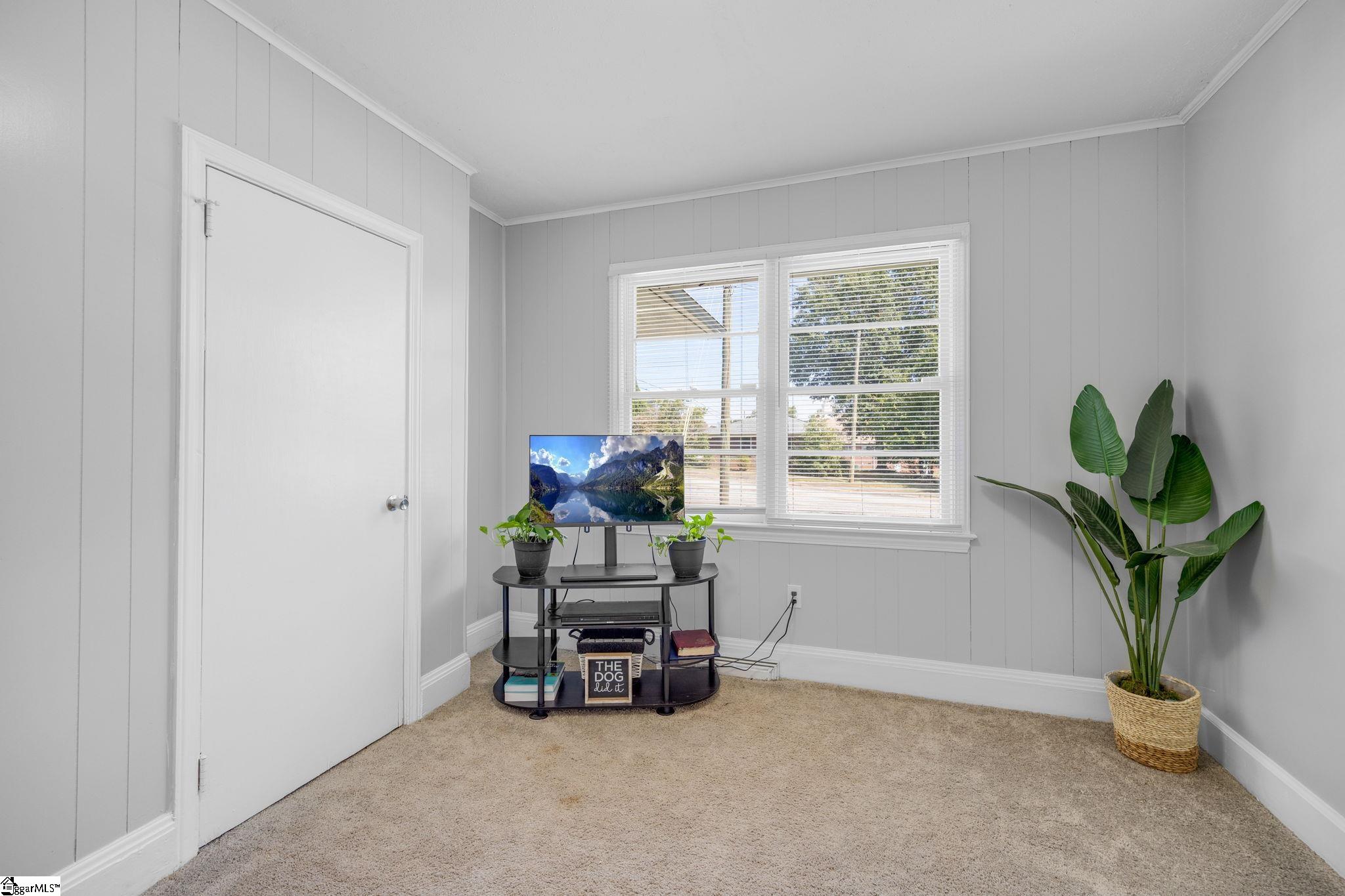 200 Pine Street Property Photo 17