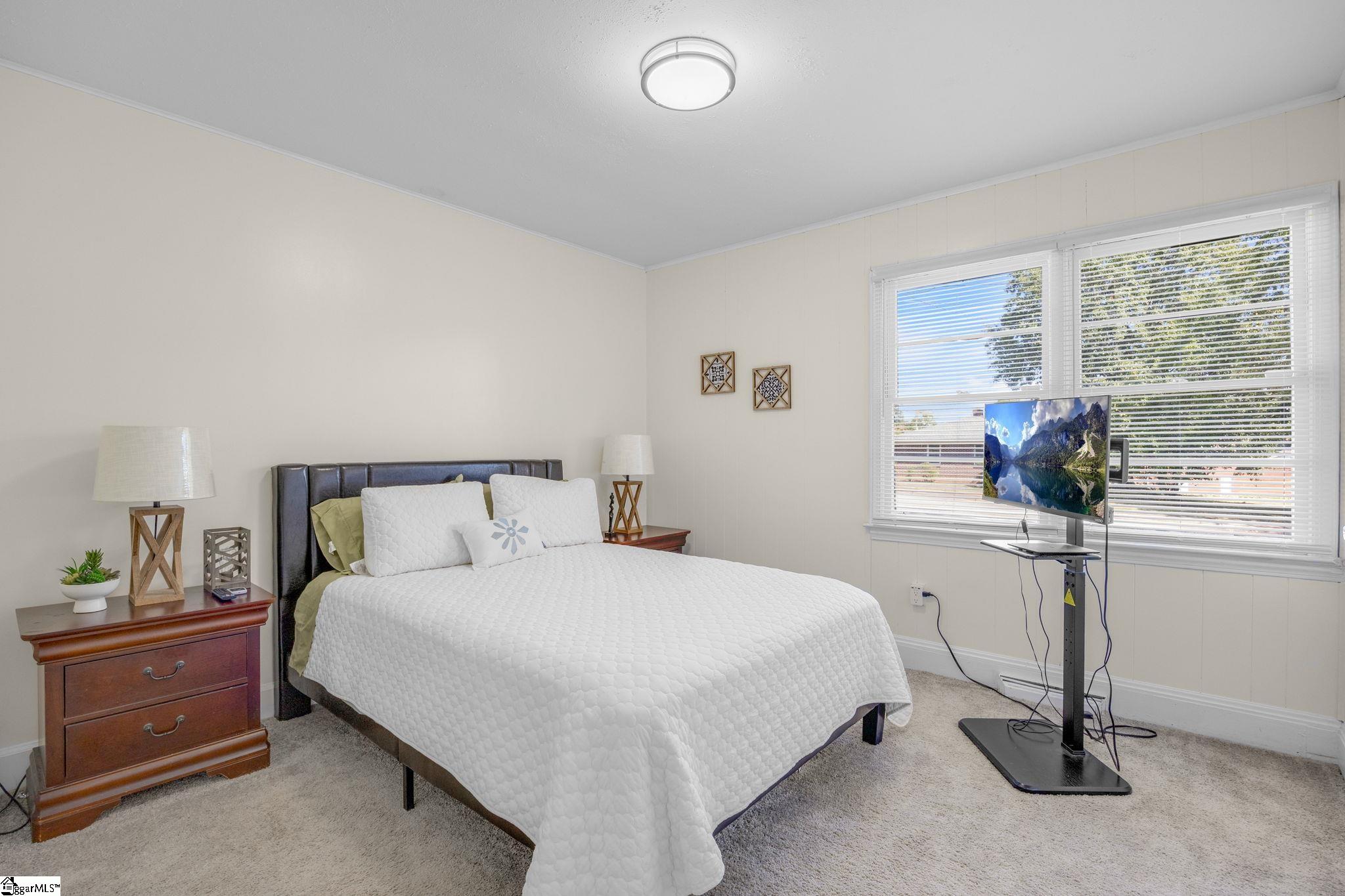 200 Pine Street Property Photo 23