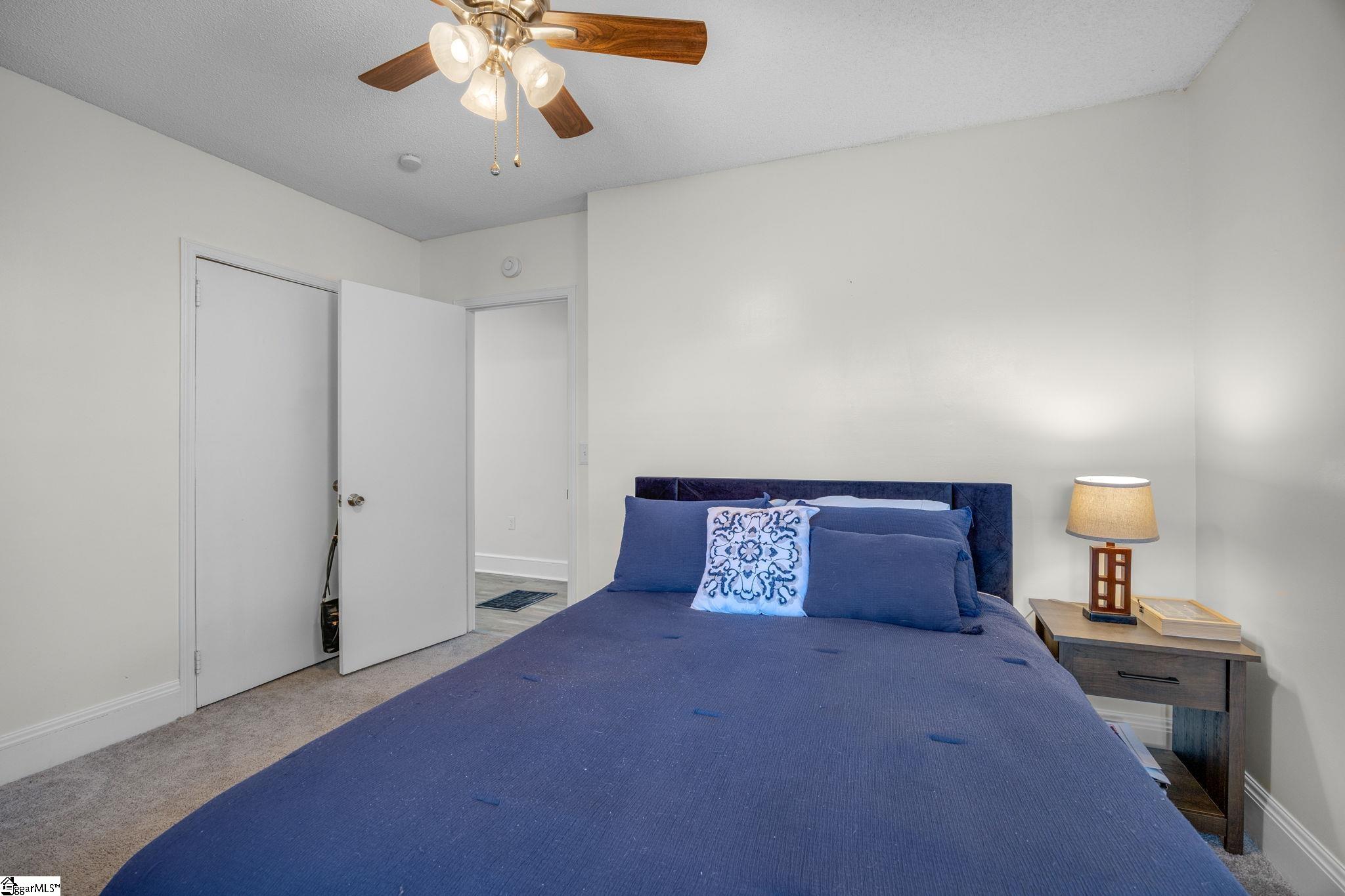 200 Pine Street Property Photo 28