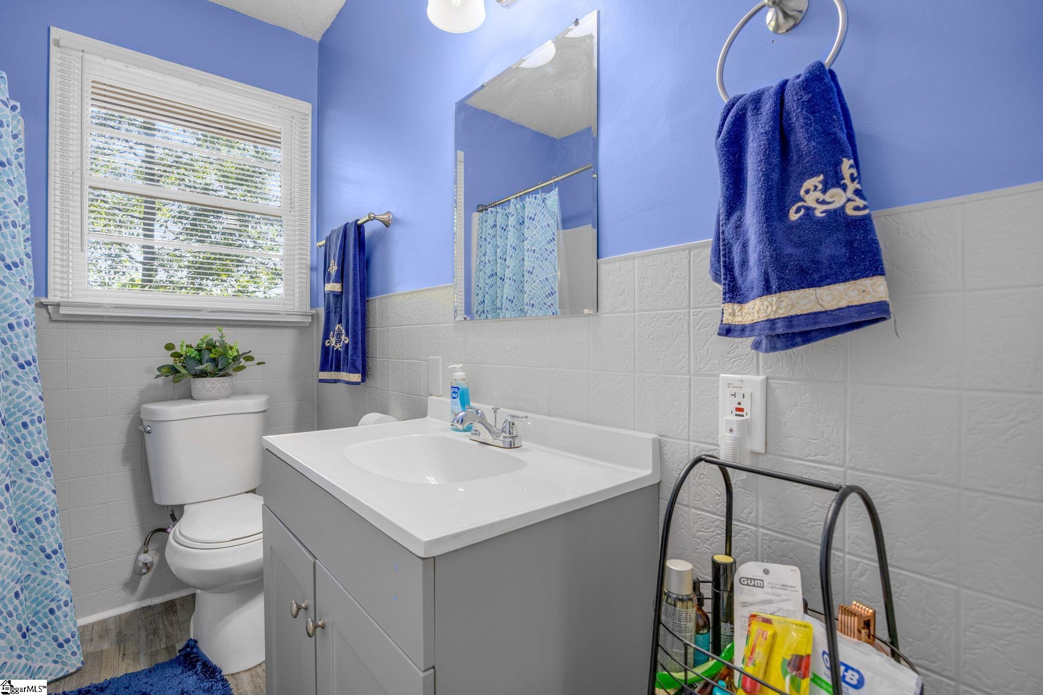 200 Pine Street Property Photo 29