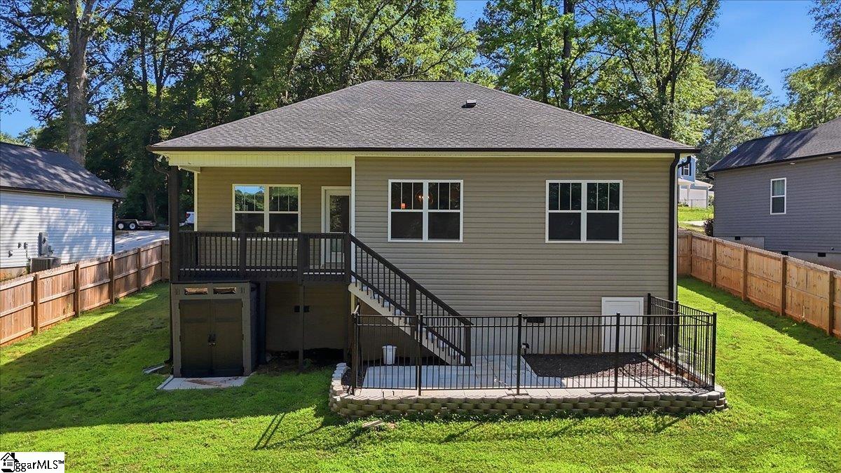 411 Hillside Drive Property Photo 4