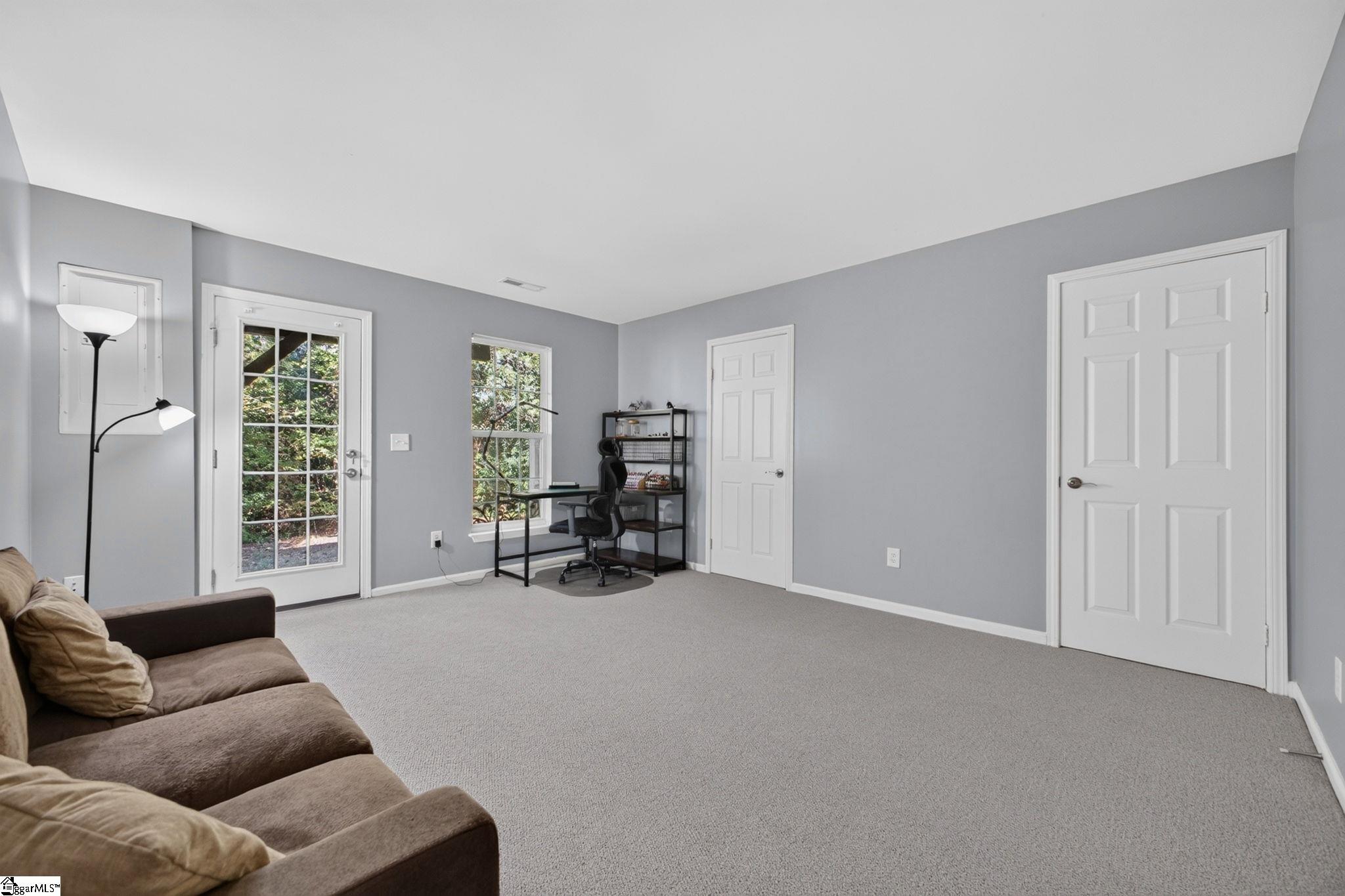 218 Cambria Court Property Photo 25