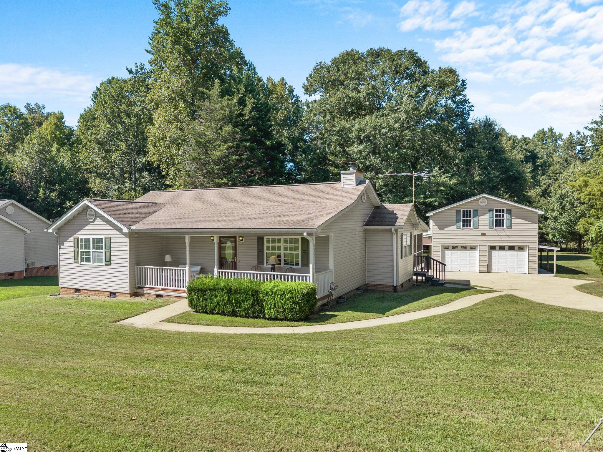119 Mockingbird Lane Property Photo 4