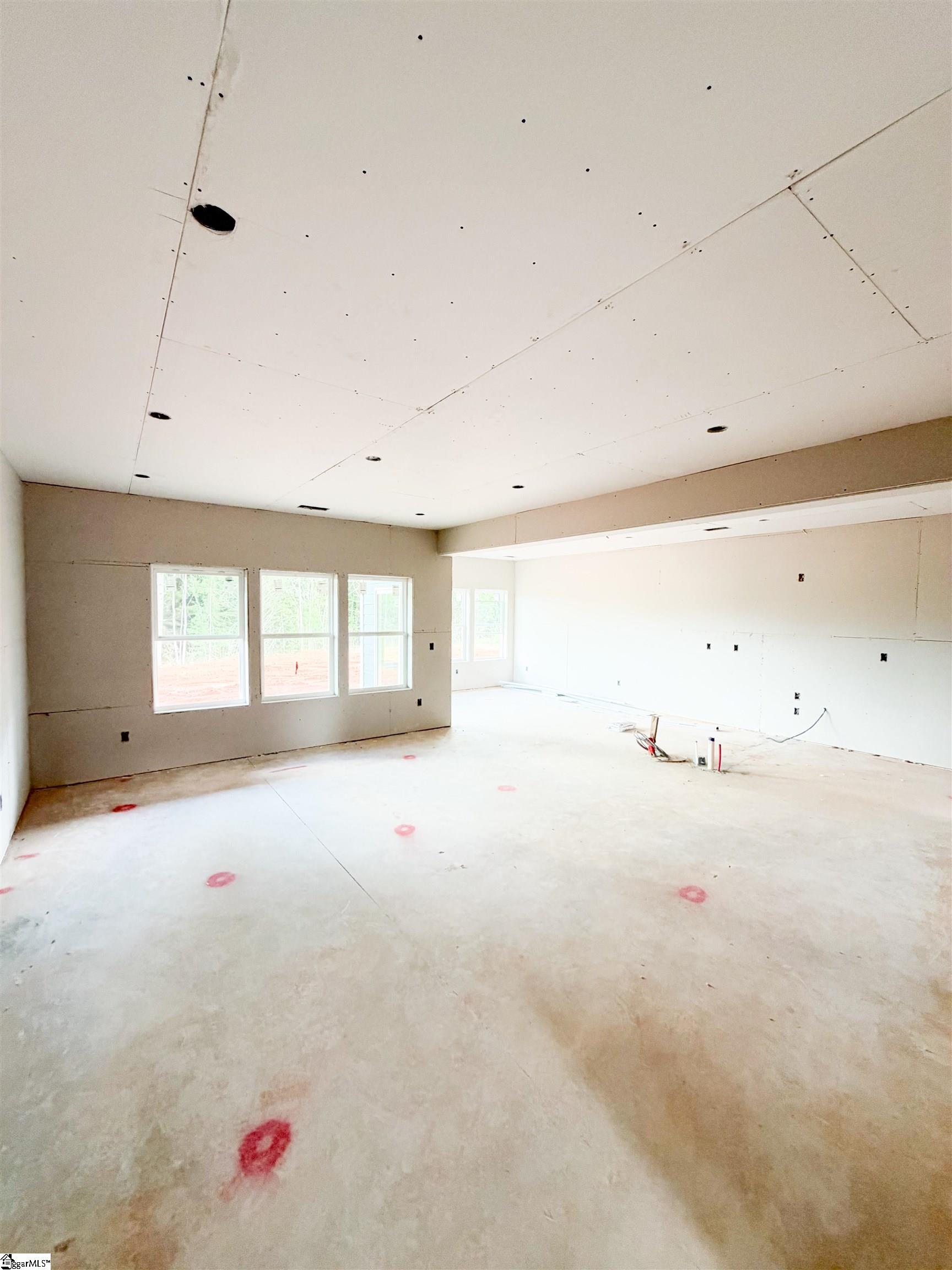 138 Henderson Road Property Photo 3
