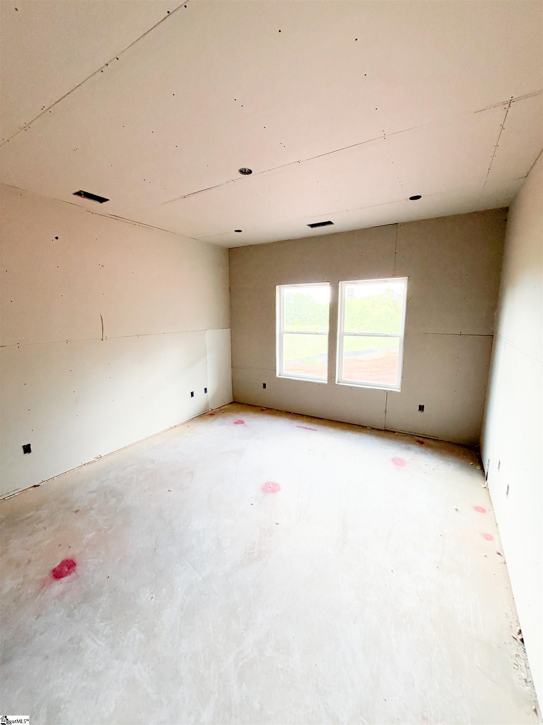 138 Henderson Road Property Photo 4