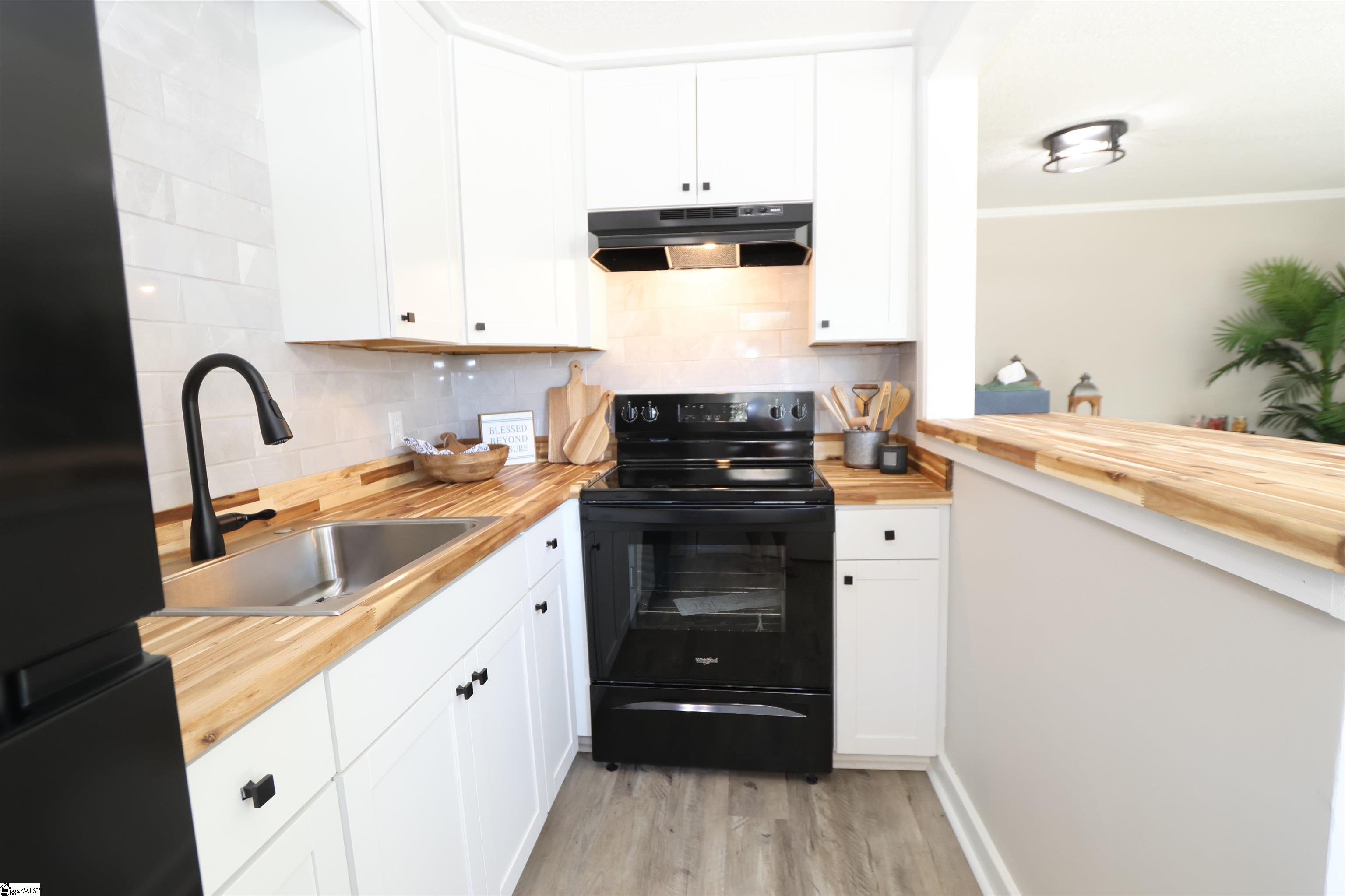 48 Blackstock Road Property Photo 37