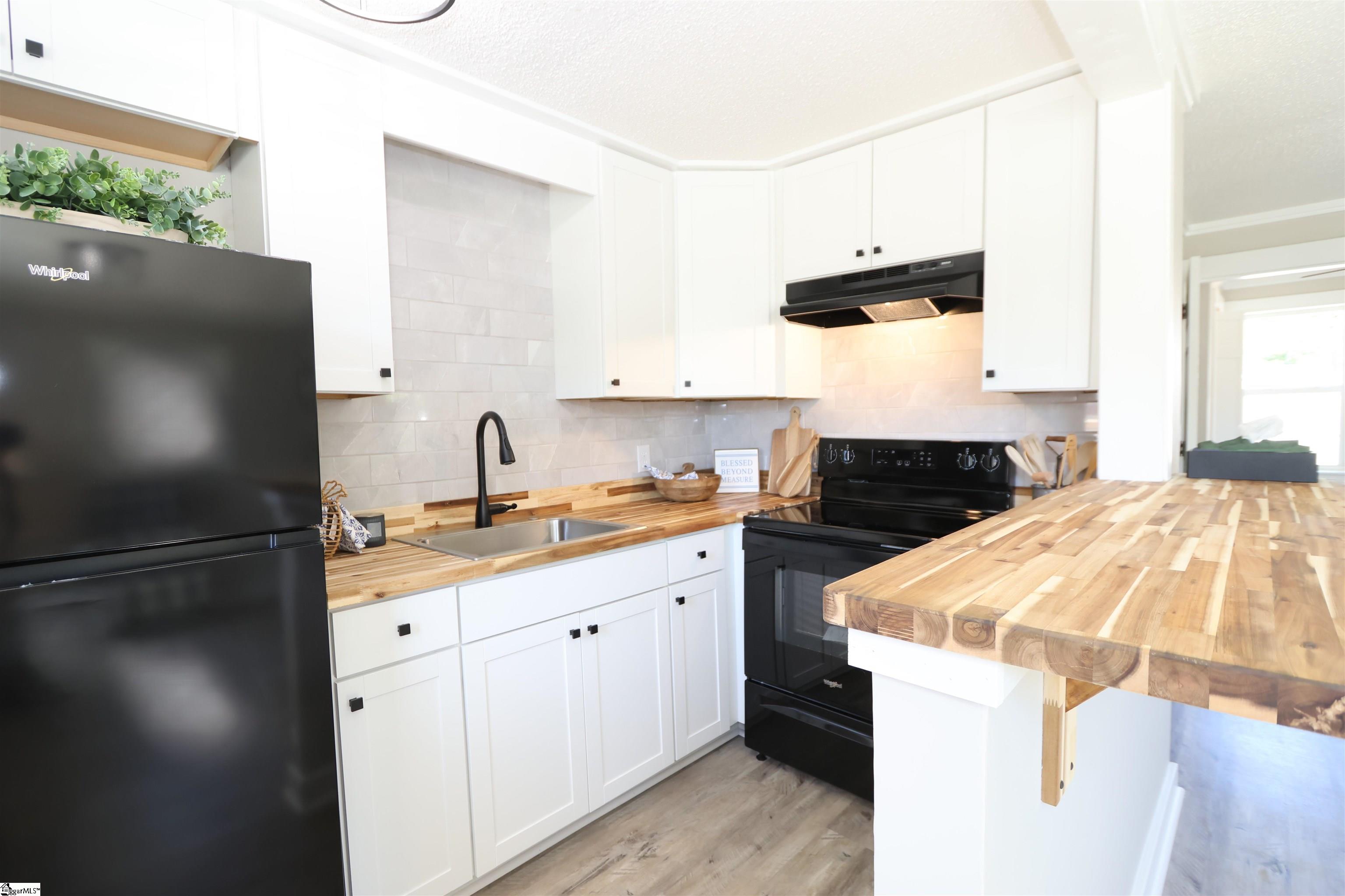 48 Blackstock Road Property Photo 39