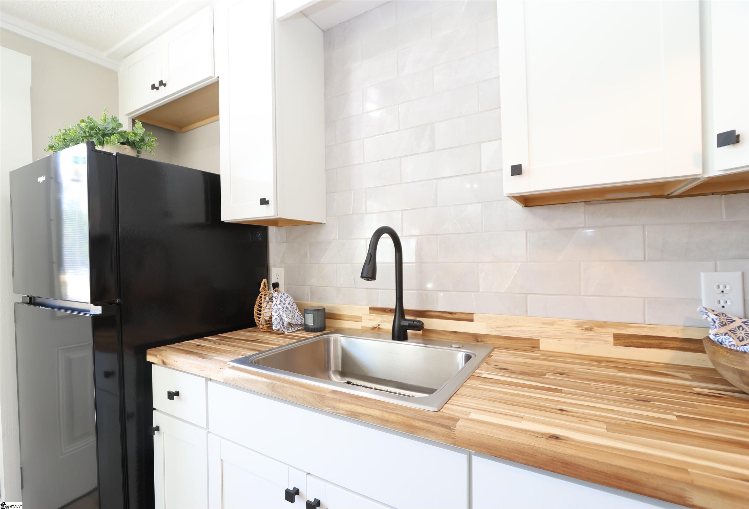 48 Blackstock Road Property Photo 40