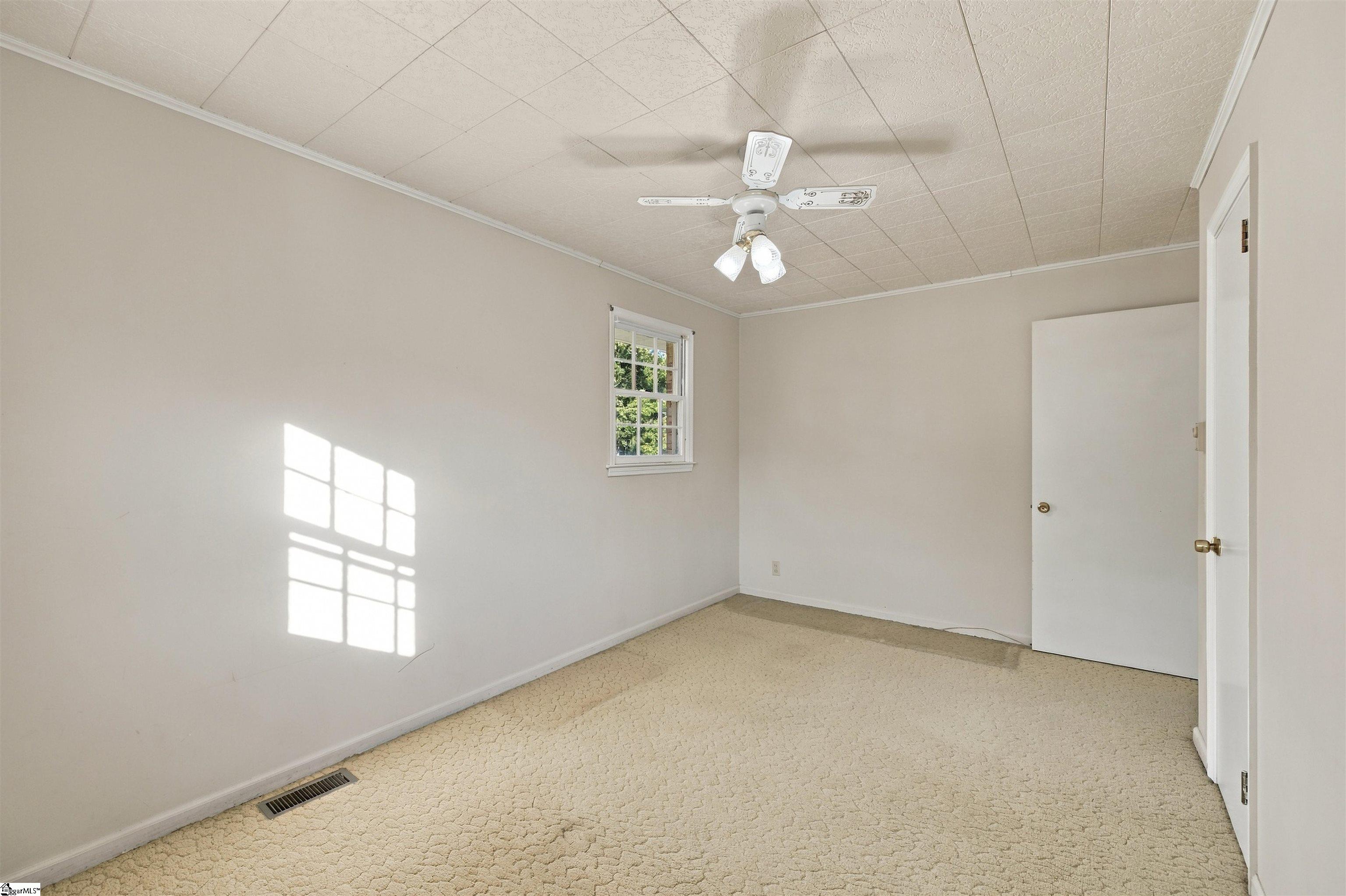 404 Forest Hills Drive Property Photo 14